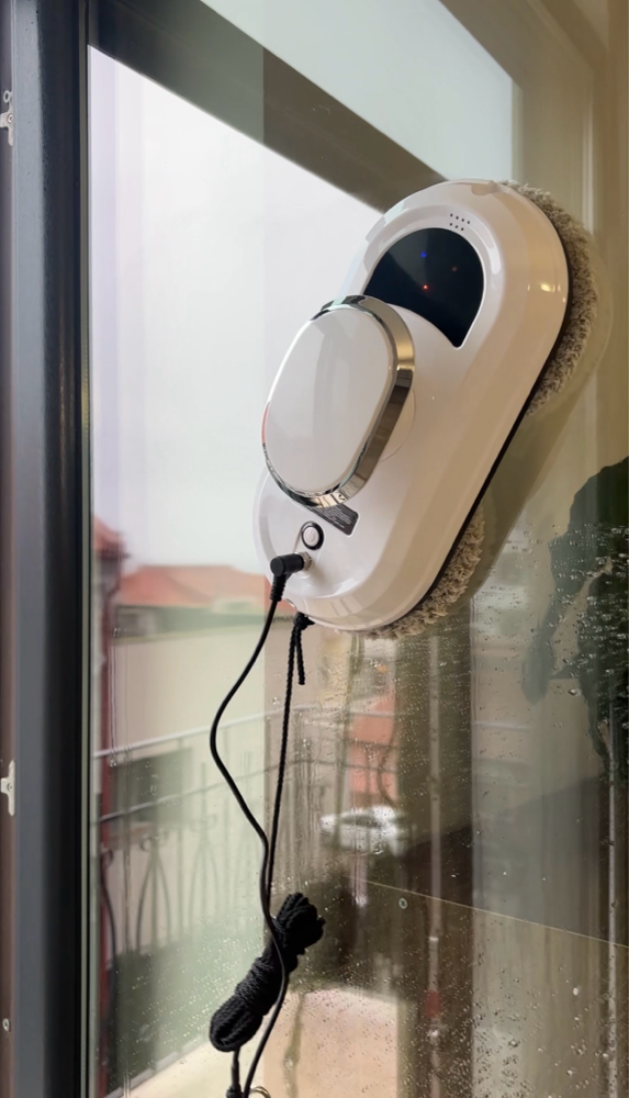 Robot curatare geamuri, Bedee, Curatator automat inteligent de ferestre, 5600 Pa, 90W, Intelligent route planning, Vine cu 10 carpe de curatat si 4 inele de curatare, Potrivit pentru toate suprafetele/pardoselile/gresiile din sticla, Alb