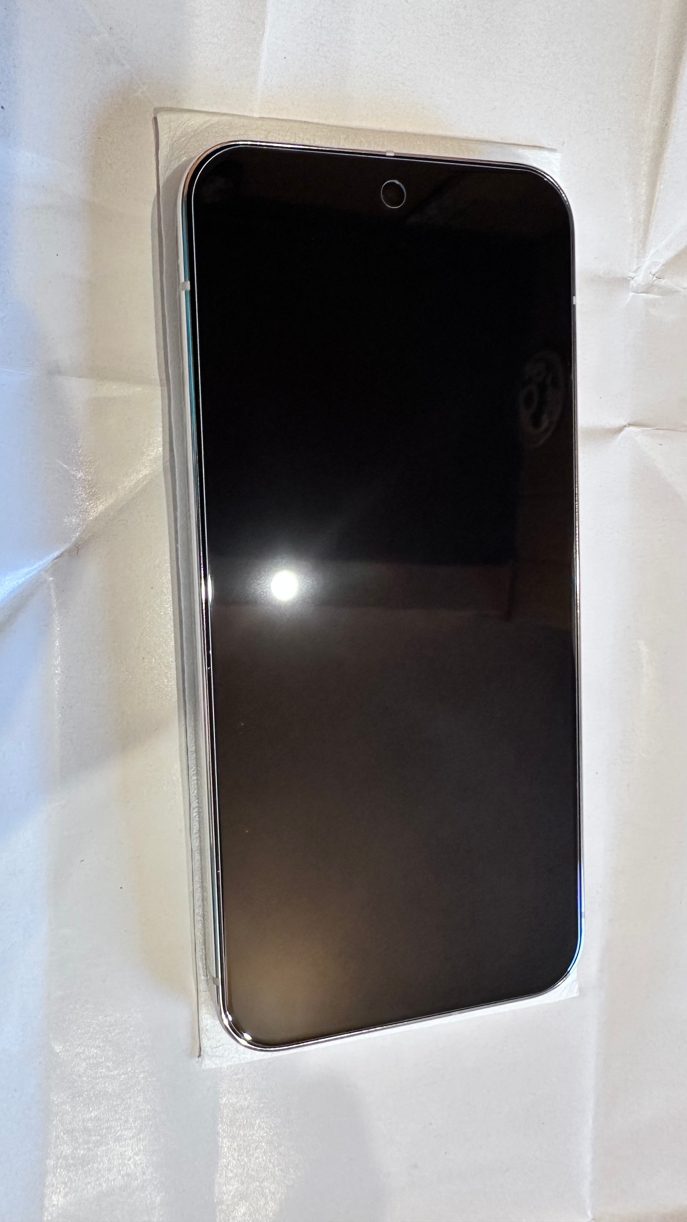 Folie sticla MatTech Premium, compatibila cu Google Pixel 10 Pro XL, Case Friendly, Grosime de 0.3mm, Duritate 9H, Transparent