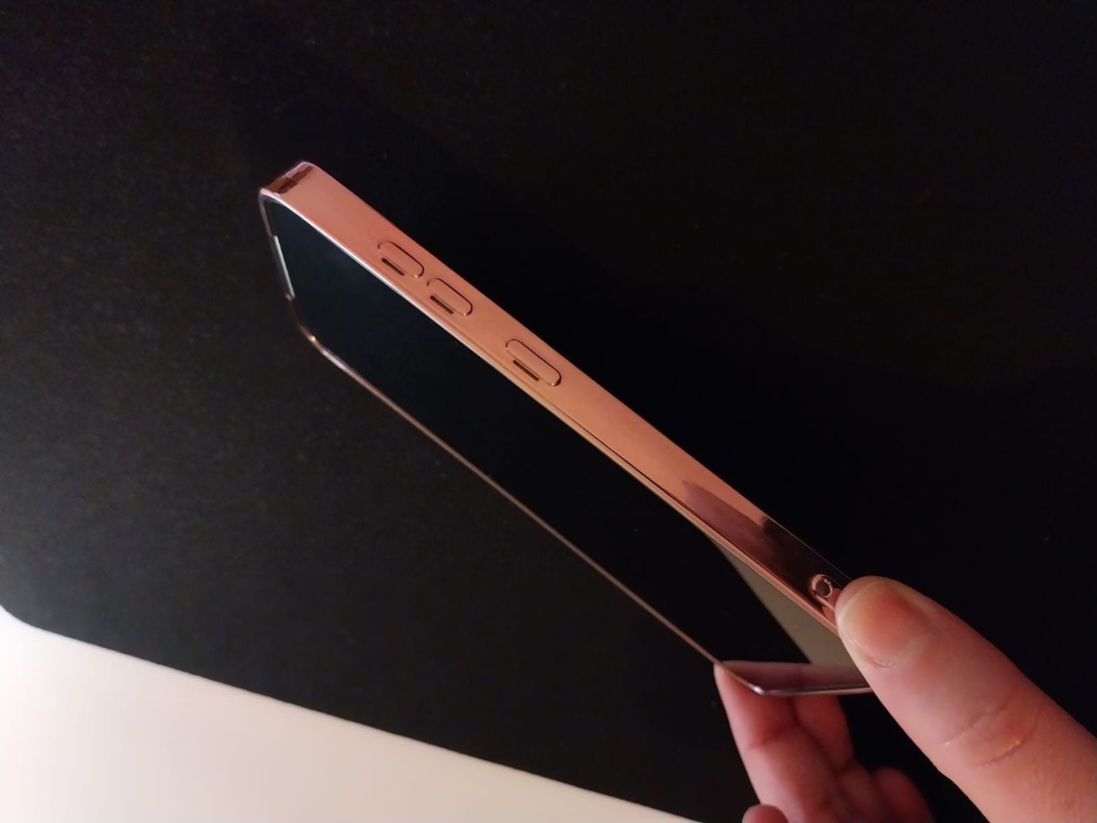 Husa din silicon Ultra-Soft cu margini metalizate, Luxury Magsafe, compatibila cu Samsung S24 / Verde