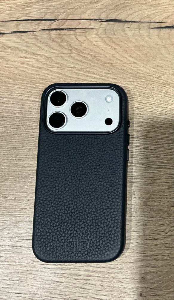 Husa pentru Apple iPhone 17 Pro Daden Luxury din piele naturala, Magsafe, Protectie Action Button, Calitate Premium, Handmade, Negru