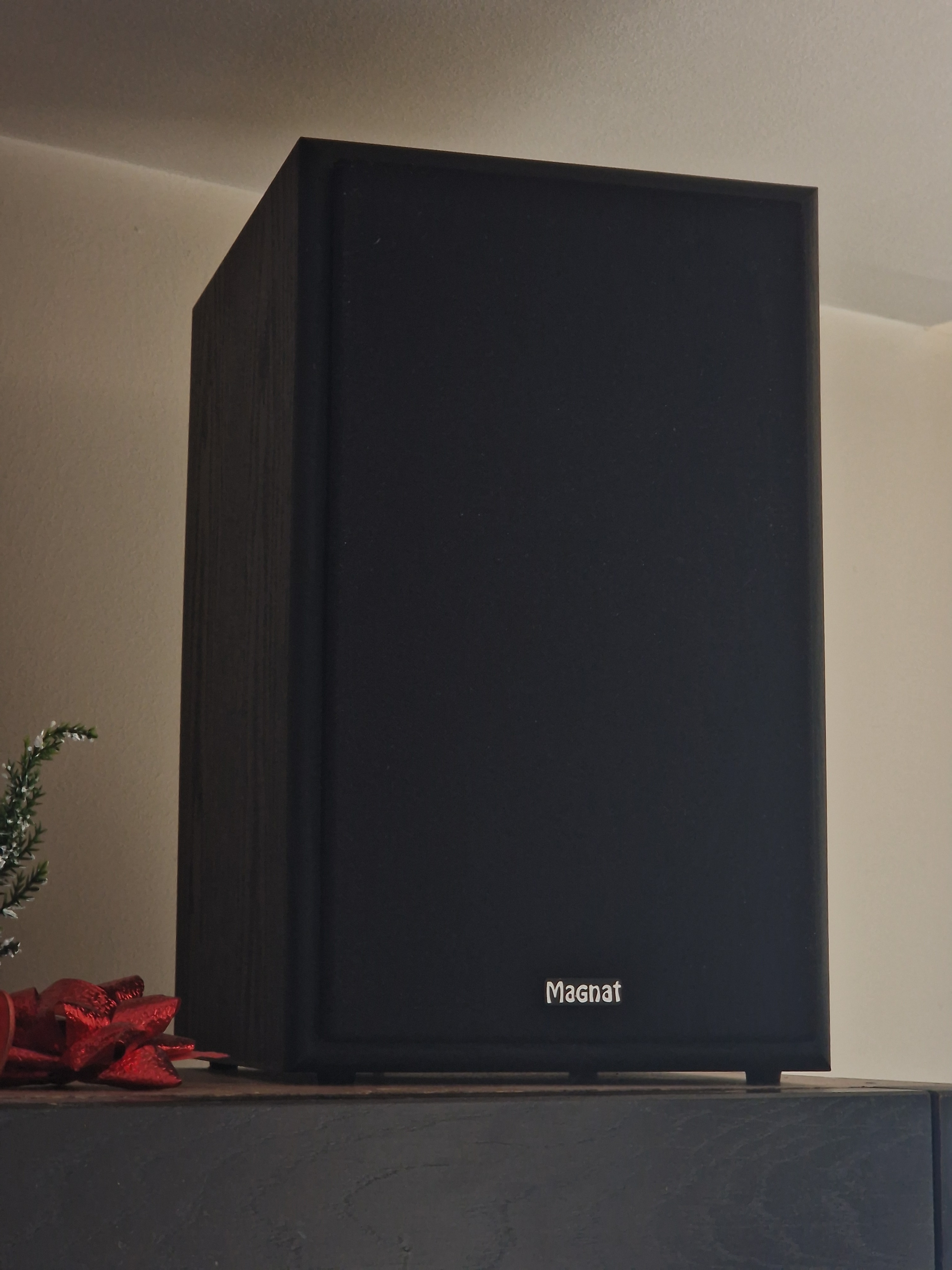 Set 2 boxe de raft MAGNAT, Monitor S30, Walnut