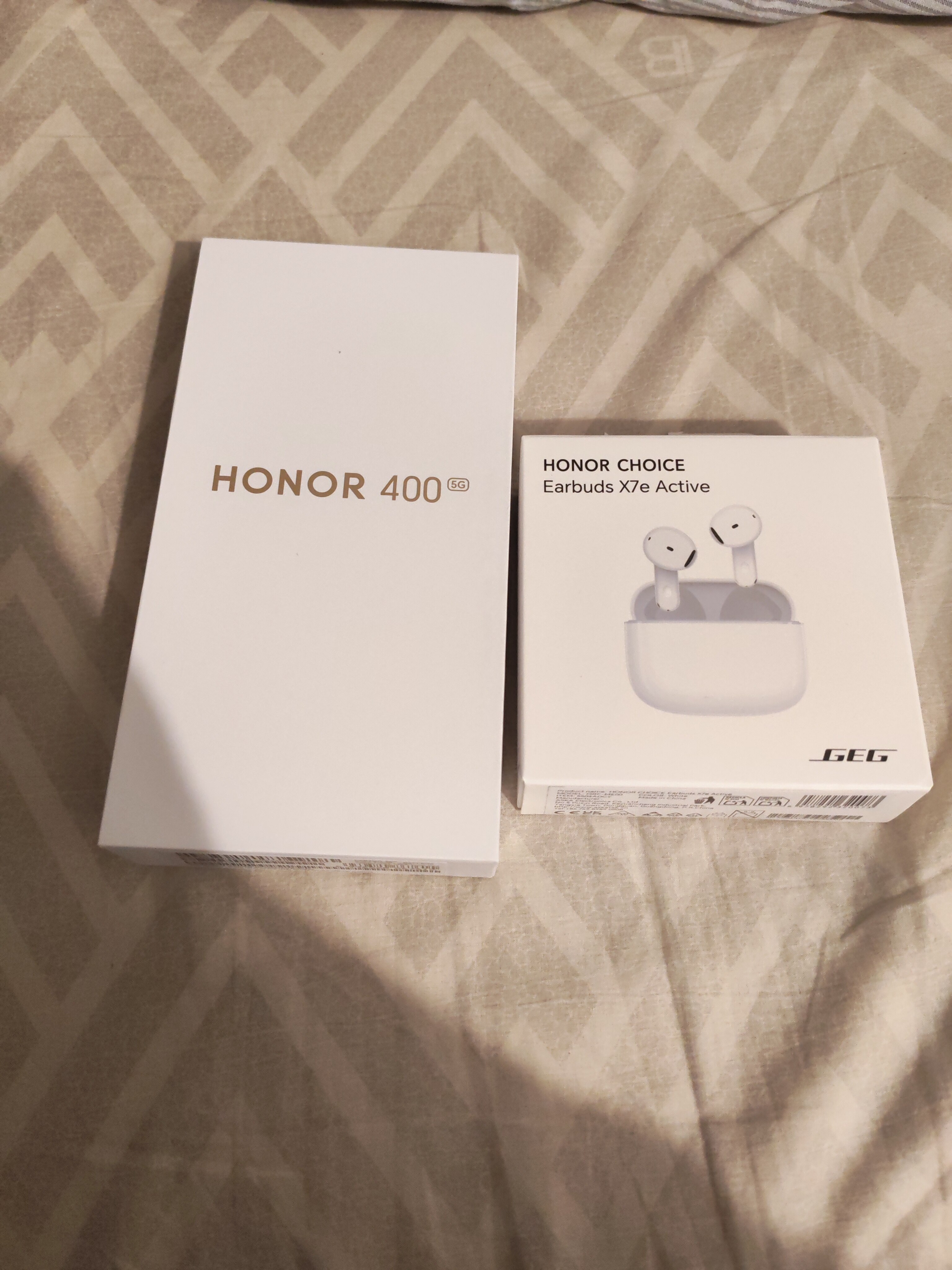 Telefon mobil HONOR 400, Dual SIM, 8GB RAM, 512GB ROM, Midnight Black + Casti HONOR Choice Earbuds X7e Active