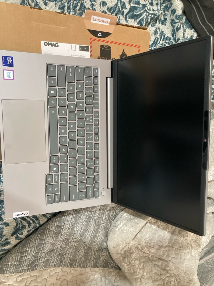 Laptop Lenovo ThinkBook 14 G8 IAL cu procesor Intel® Core Ultra 7 255H pana la 5.10 GHz, 14" WUXGA IPS, 16GB RAM, 512GB SSD, Intel Graphics, No OS