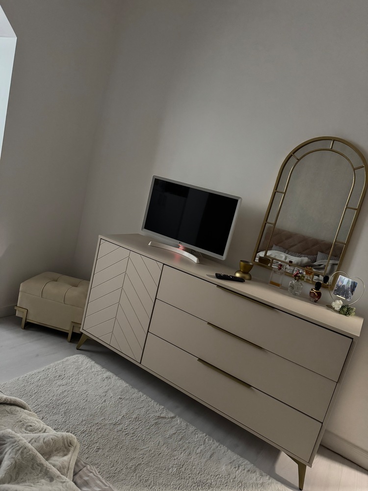 Comoda living Siprynt 1D3SZ, MIRJAN24, bej nisip, 40x154x80 cm