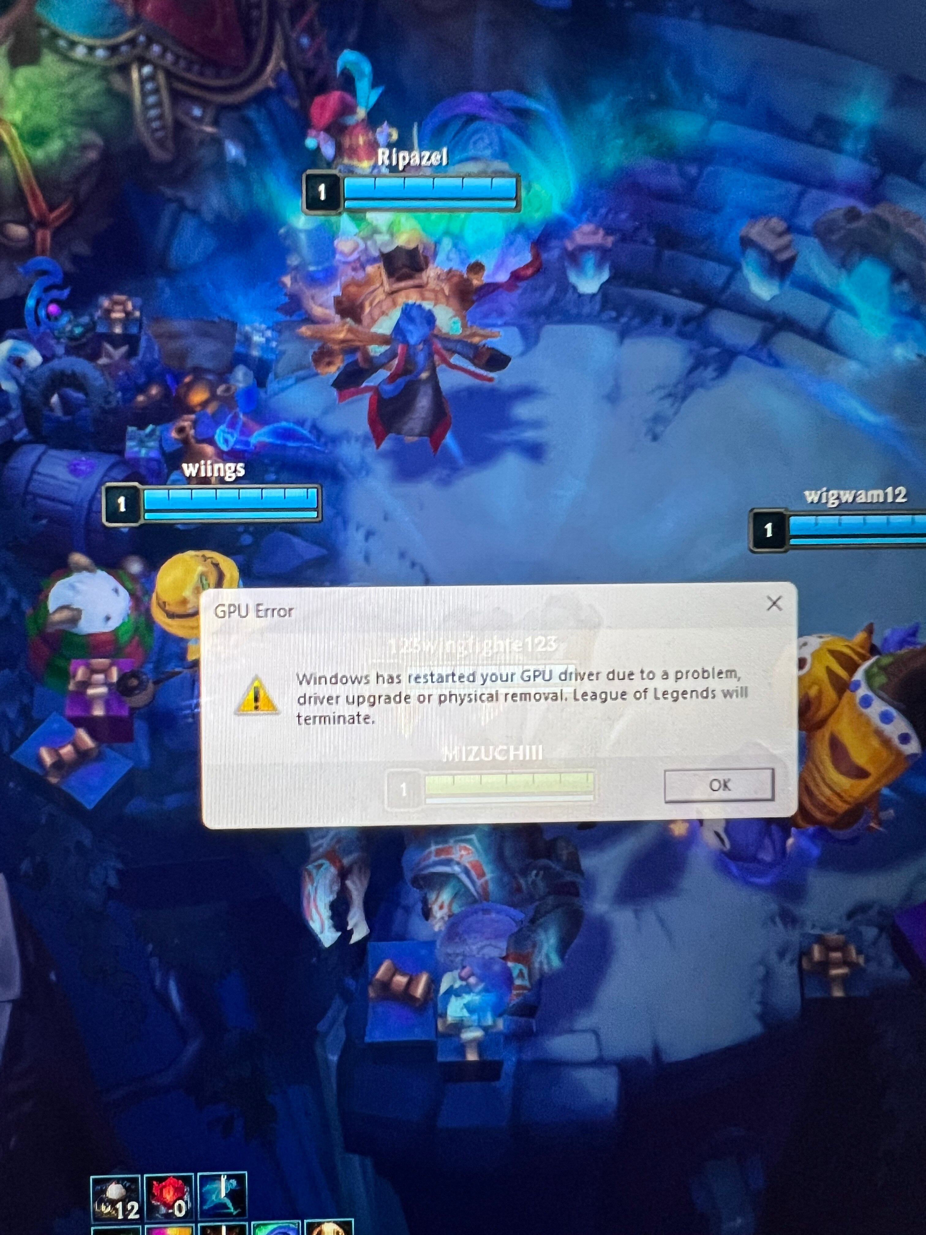 Laptop Gaming Lenovo LOQ 17IRX10 cu procesor Intel® Core™ i7-14700HX pana la 5.5GHz, 17.3" Full HD, IPS, 165Hz, 32GB DDR5 RAM, 1TB SSD, NVIDIA® GeForce RTX™ 5060 8GB GDDR7, No OS, Luna Grey