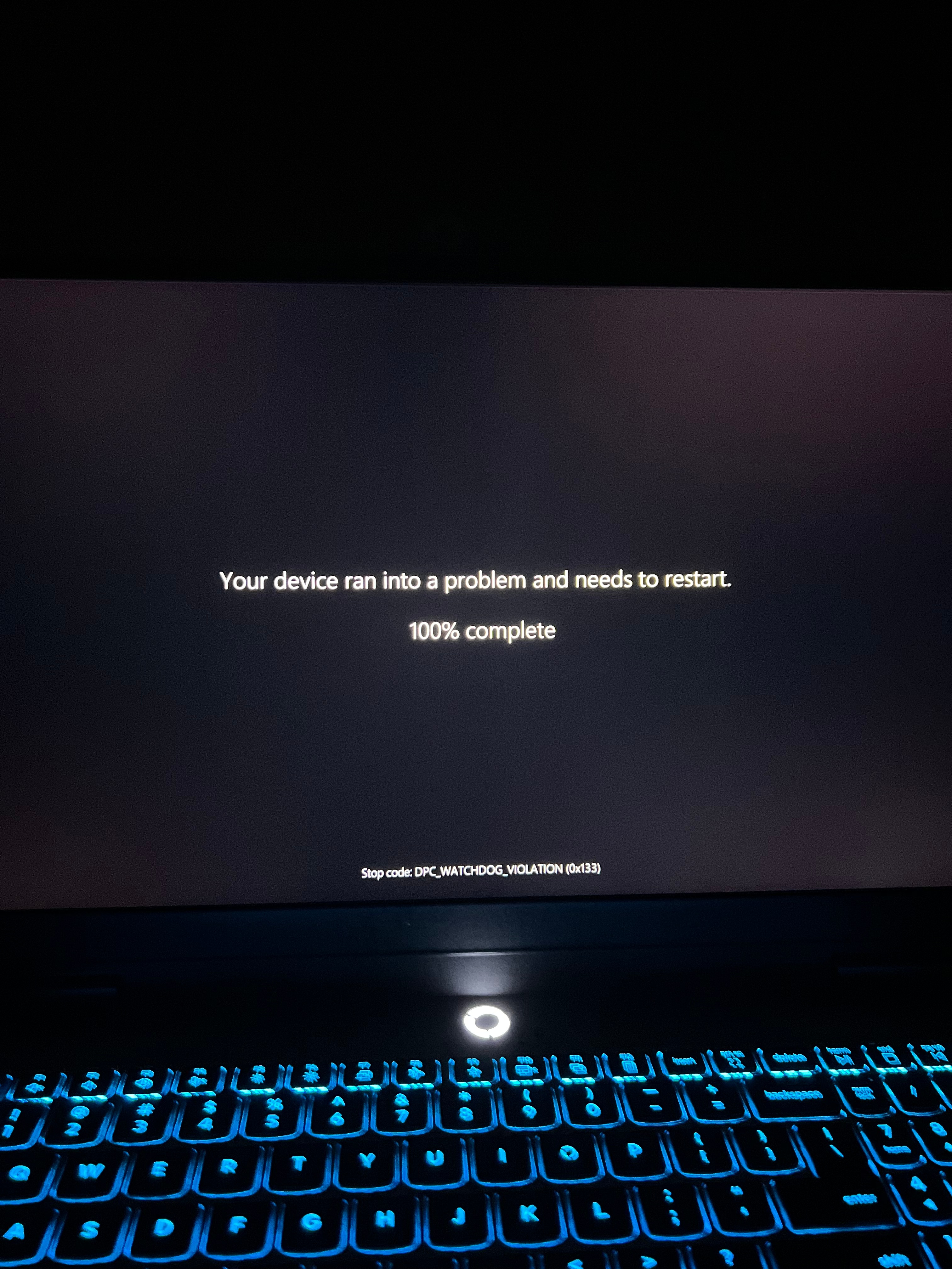 Laptop Gaming Lenovo LOQ 17IRX10 cu procesor Intel® Core™ i7-14700HX pana la 5.5GHz, 17.3" Full HD, IPS, 165Hz, 32GB DDR5 RAM, 1TB SSD, NVIDIA® GeForce RTX™ 5060 8GB GDDR7, No OS, Luna Grey