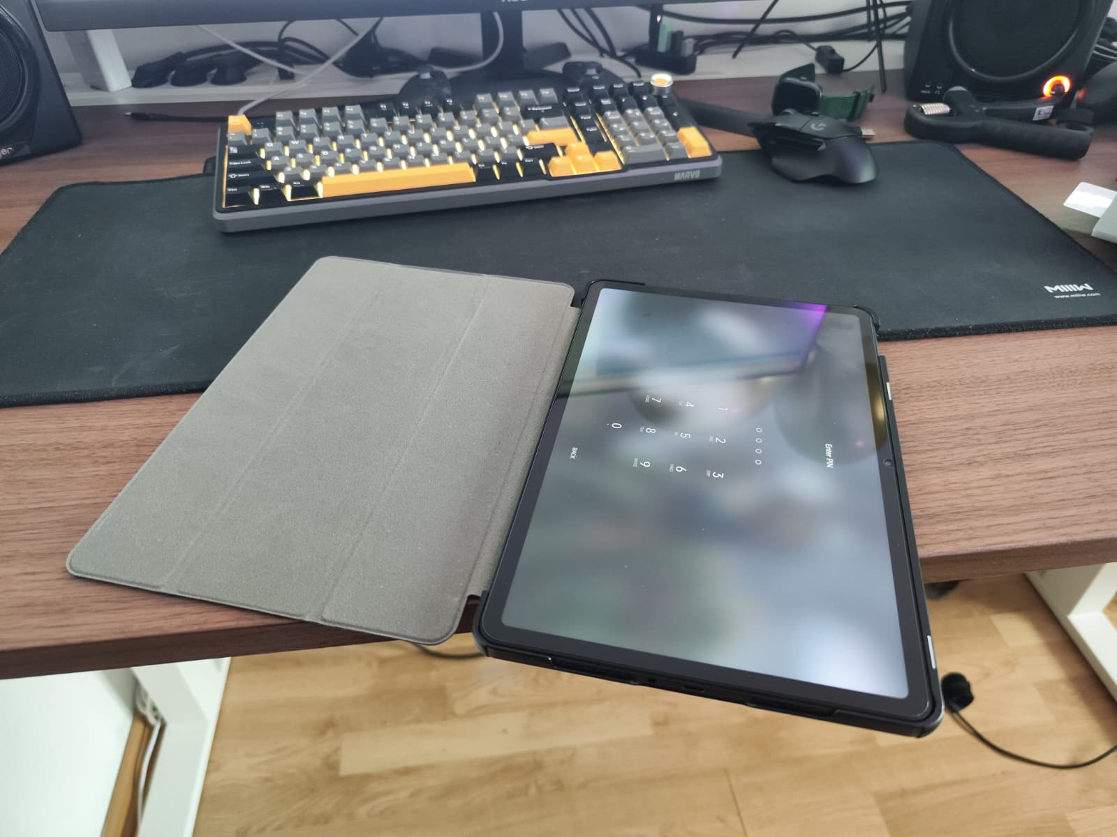 Husa pentru Xiaomi Redmi Pad 2 Pro, 12.1 inch tip stand functie sleep/wake-up si inchidere magnetica, protectie 360 - Unicorn