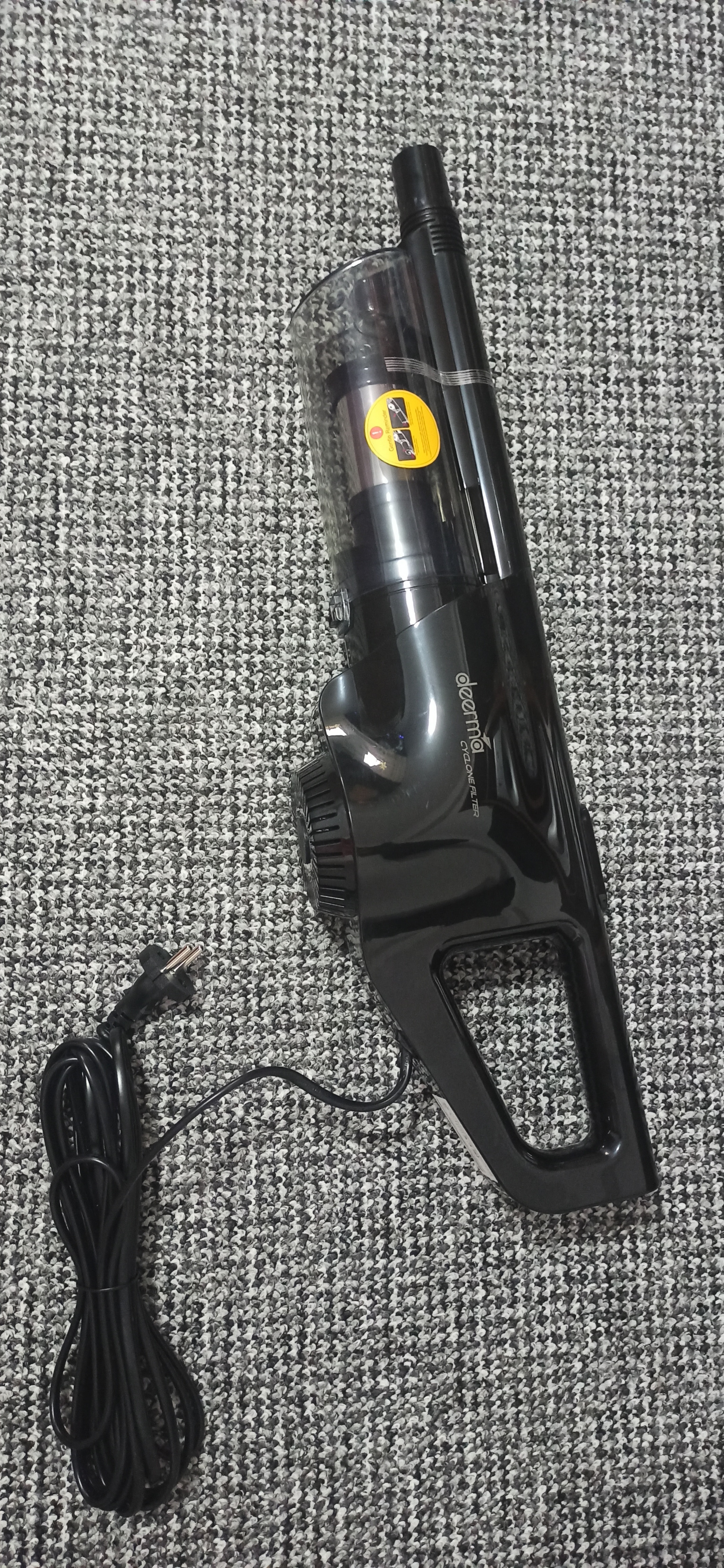 Aspirator vertical Deerma DX600, Cu fir, 600W, 16000Pa, Capacitate colectare 0.8L, Lungime cablu 4.5m, Negru