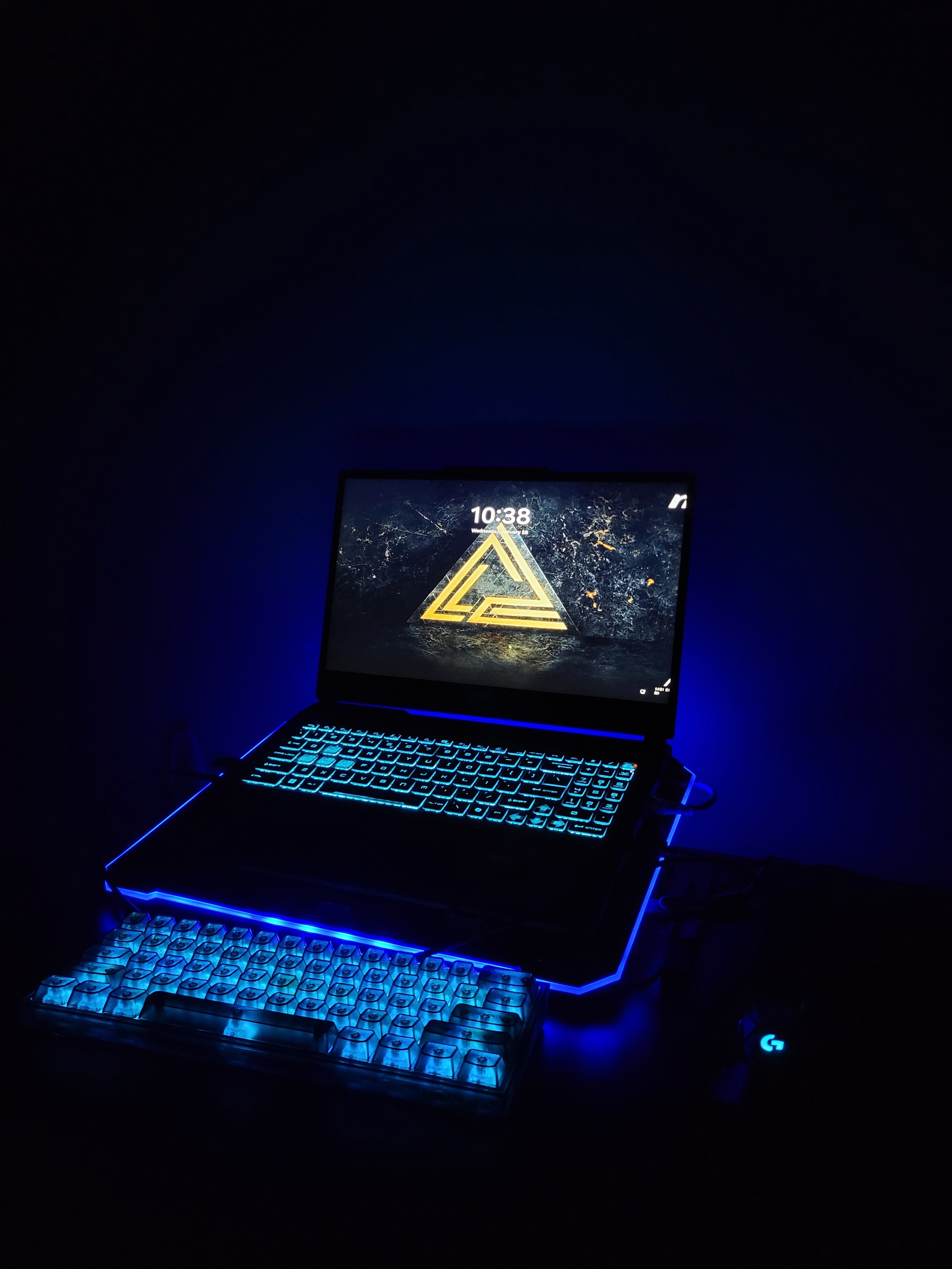 Laptop Gaming MSI Cyborg 15 A13VF cu procesor Intel® Core™ i7-13620H pana la 4.9GHz, 15.6'', IPS, 144Hz, 16GB DDR5 RAM, 1TB SSD, NVIDIA® GeForce RTX™ 4060 8GB GDDR6, No OS, Translucent Black