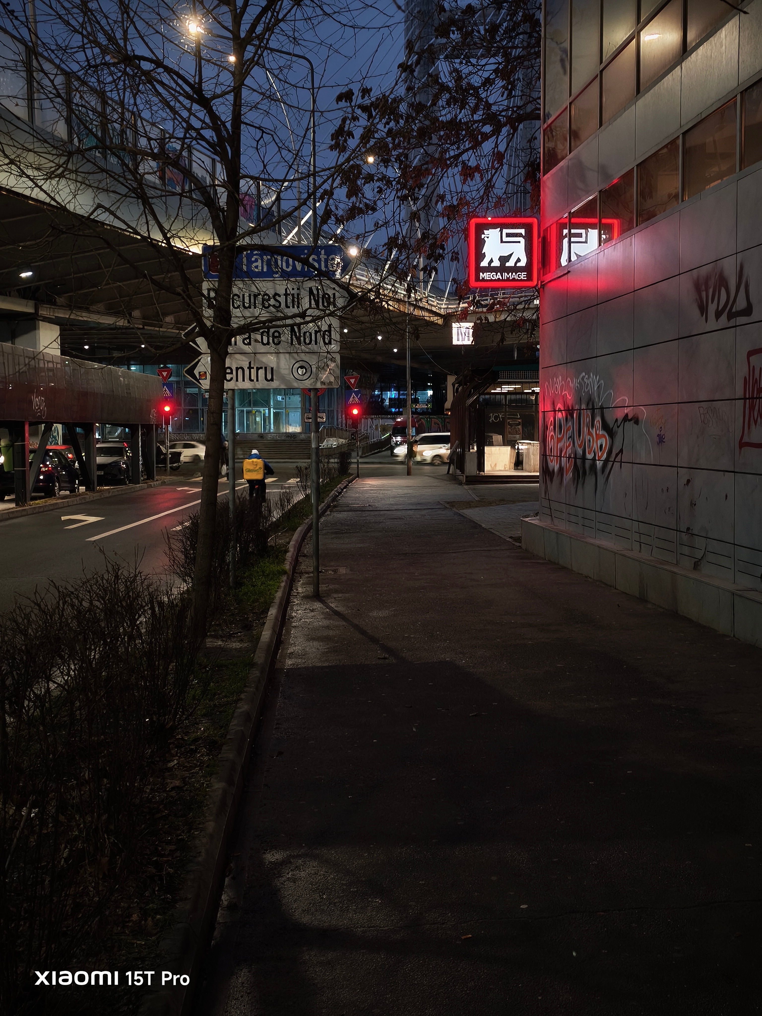 Telefon mobil Xiaomi 15T Pro, 12GB RAM, 512GB ROM, 5G Black + Woven Strap Ring Stand