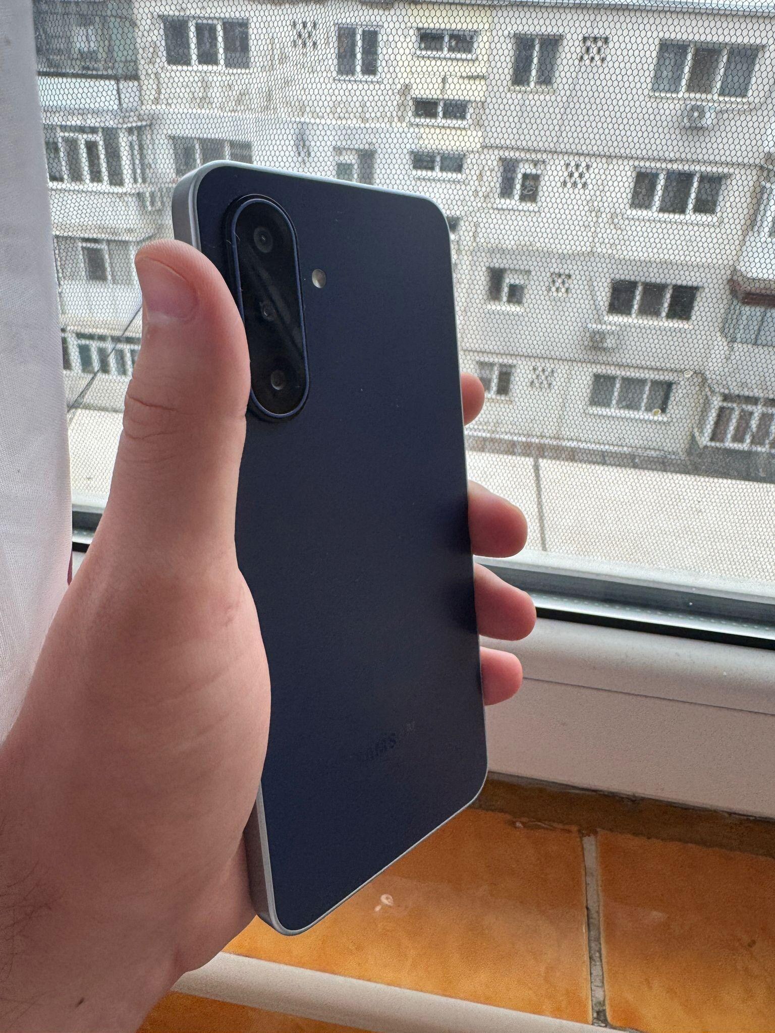 Telefon mobil Samsung Galaxy M17, 4GB RAM, 128GB, 5G, Sapphire Black