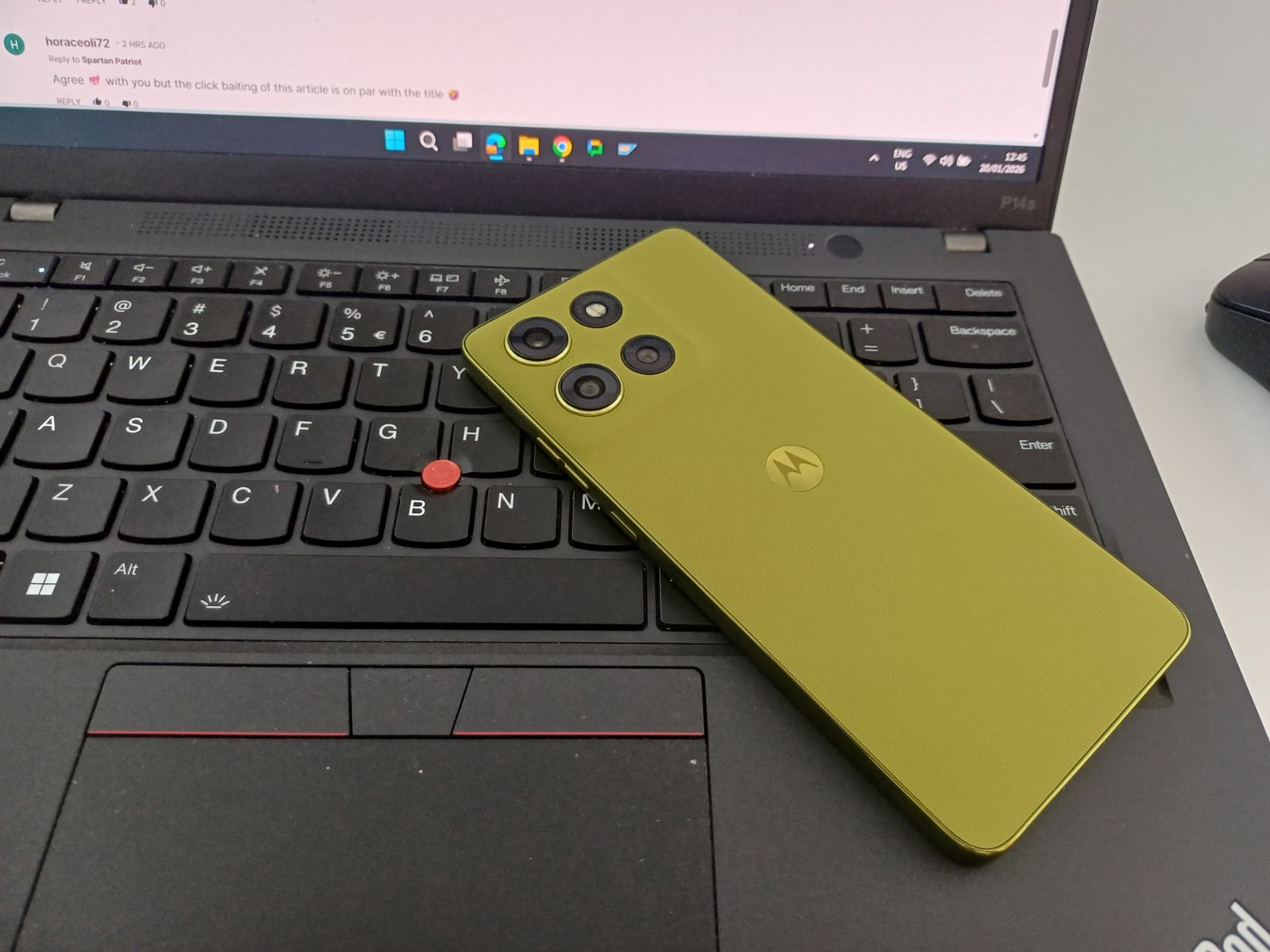 Telefon mobil Motorola Moto g86, 8GB RAM, 256GB, 5G, Spellbound