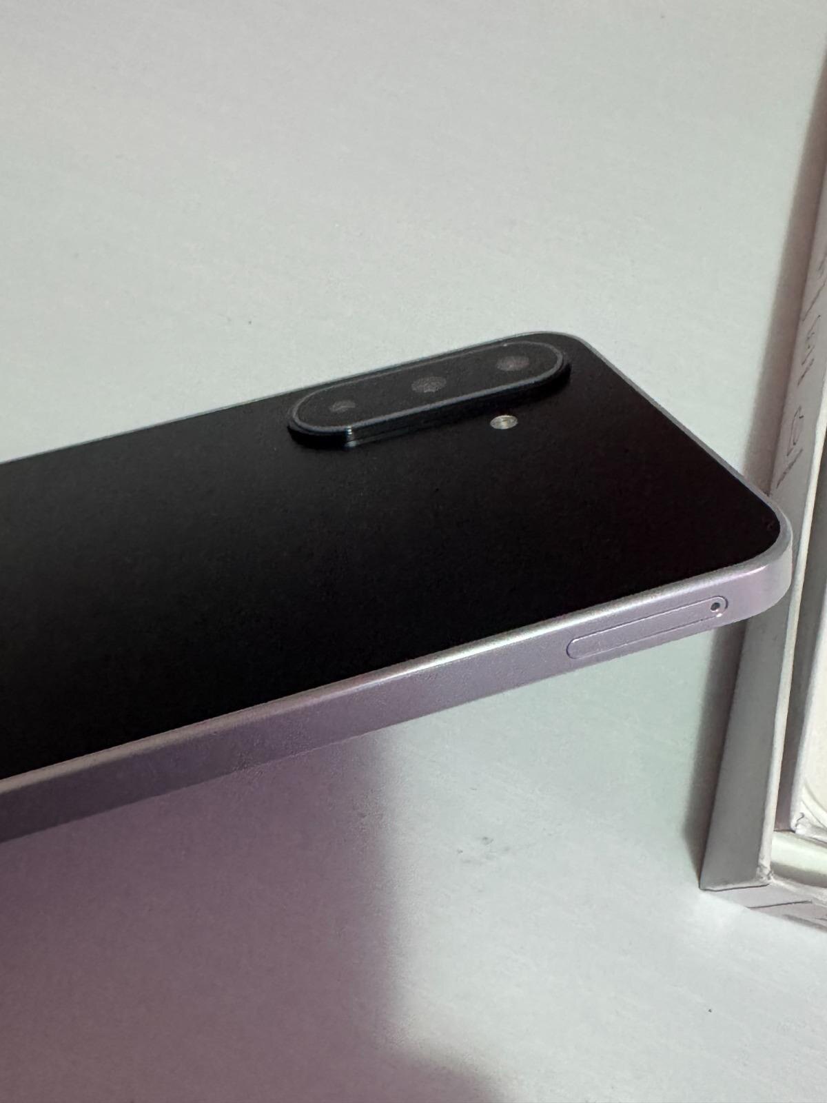 Telefon mobil Samsung Galaxy F17, 128GB, 4GB RAM, 5G, Violet Pop