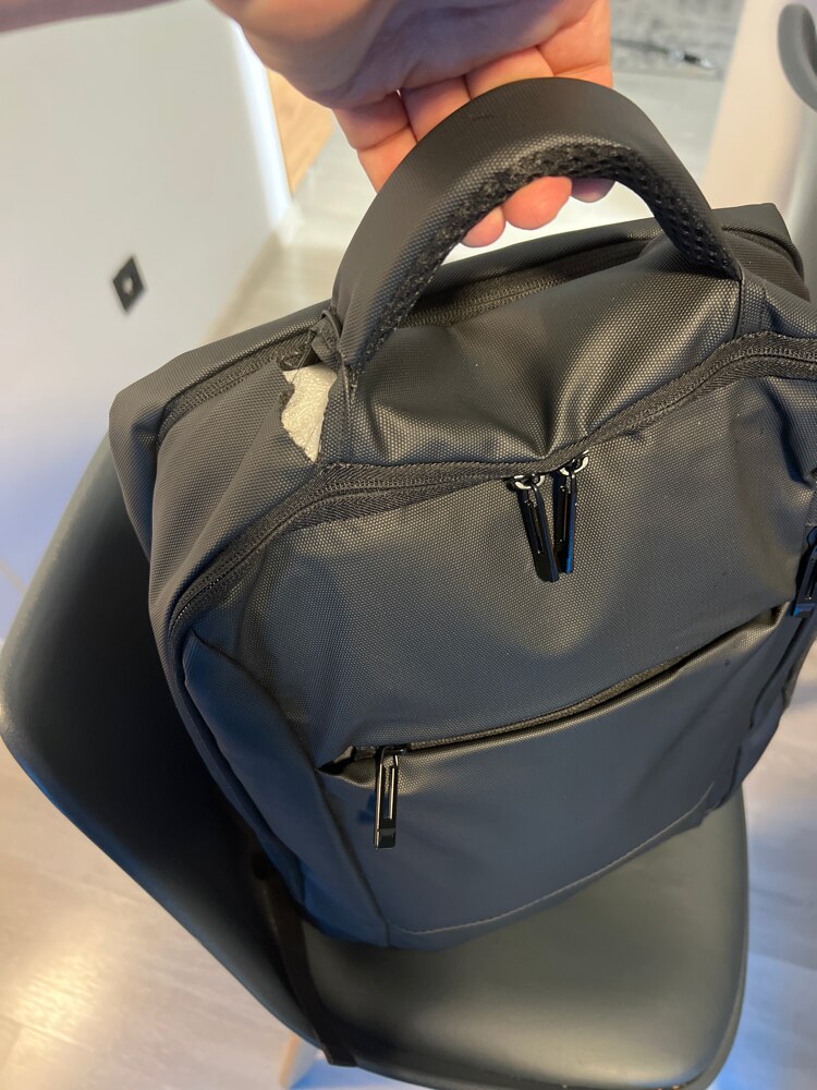 Rucsac pentru laptop/tableta, pana la 16 inch, waterproof, 4 compartimente, port USB, design ergonomic, Negru