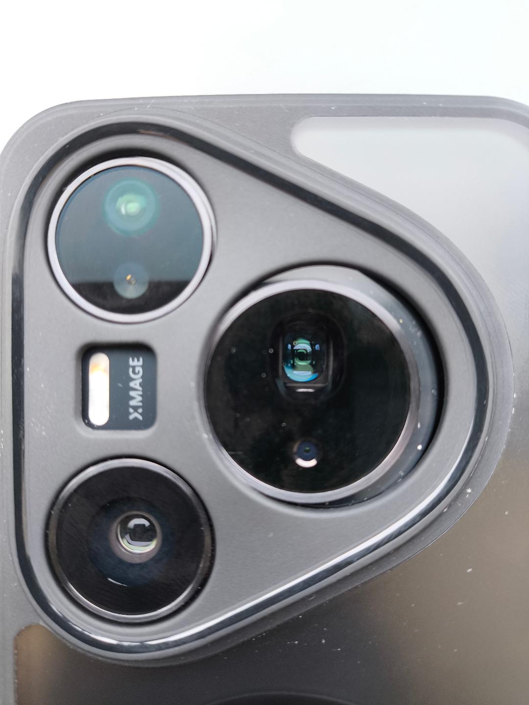 Husa Magnetica pentru Huawei Pura 80 Ultra, Compatibila cu MagSafe, Carcasa Telefon cu Spate Mat Translucid si Protectie la Impact, Negru