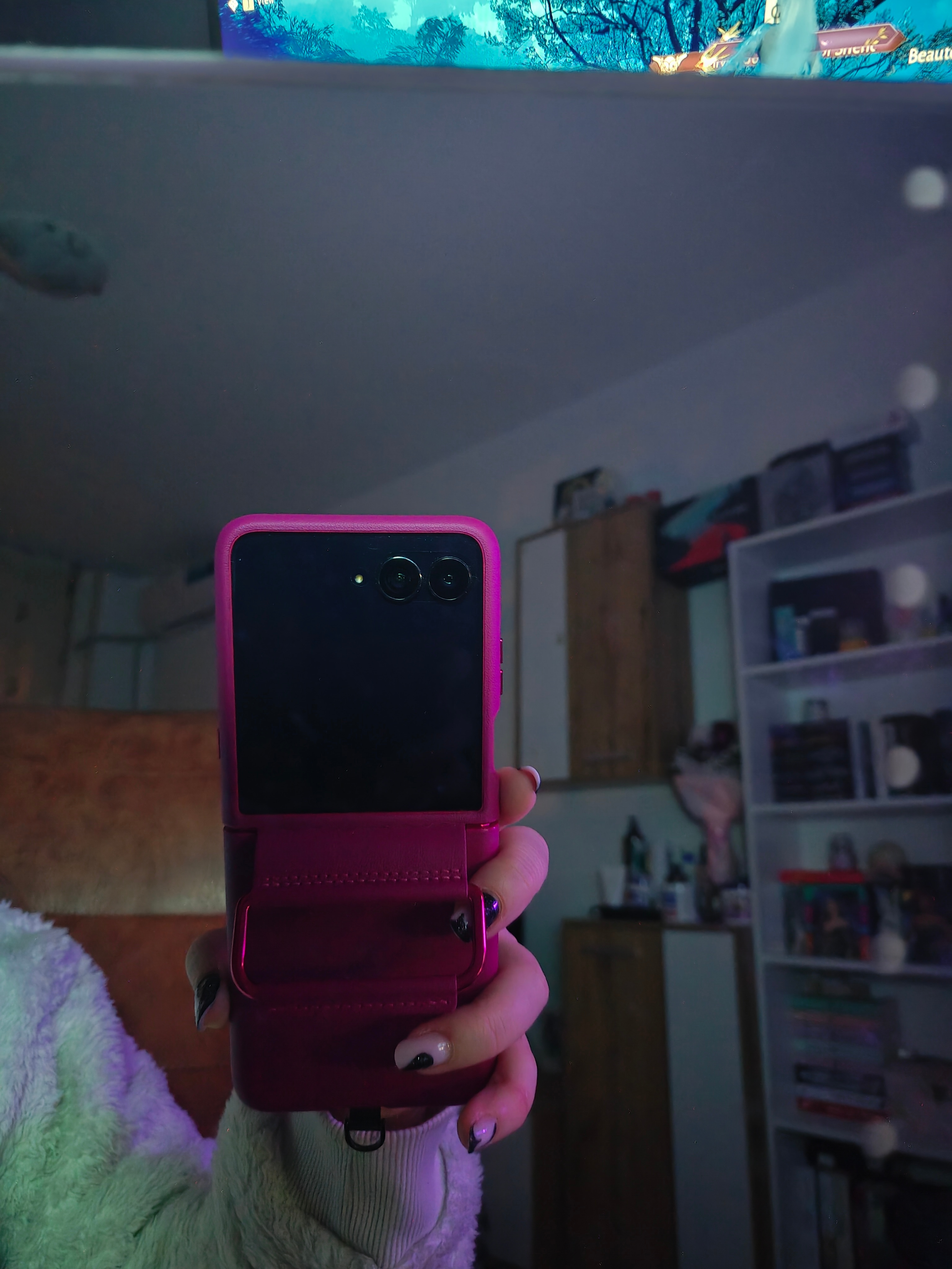 Telefon mobil Motorola razr 60 ultra, Dual SIM, 512GB, 16GB RAM, 5G, Pantone Mountain Trail