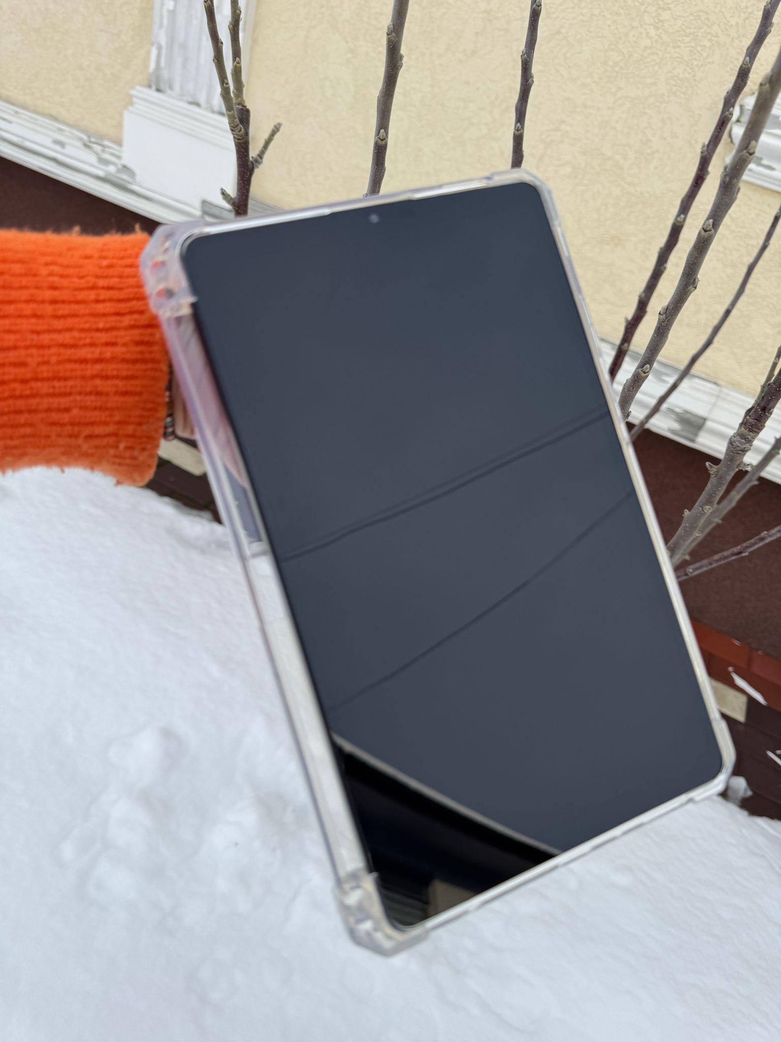 Husa de protectie Telefonultau, pentru Samsung Galaxy Tab A11, silicon transparent antishock, suport integrat, 8.7 inch