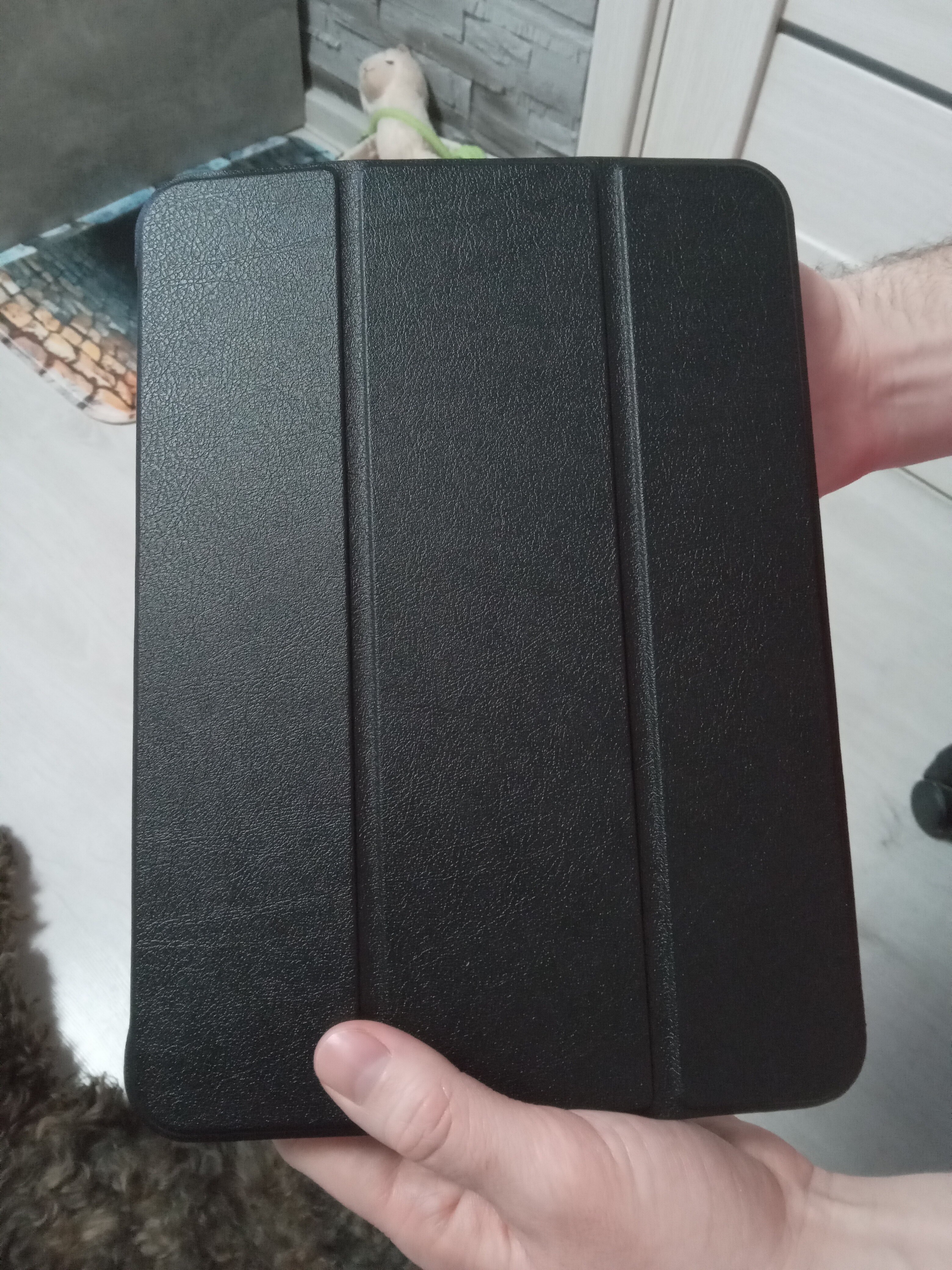 Husa de protectie pentru iPad 11″ (generatia 11, 2025 – A16) si iPad 10, 9″ (generatia 10, 2022), husa inteligenta cu suport pliabil in trei pozitii, spate ultra-subtire, culoare negru, vadrami