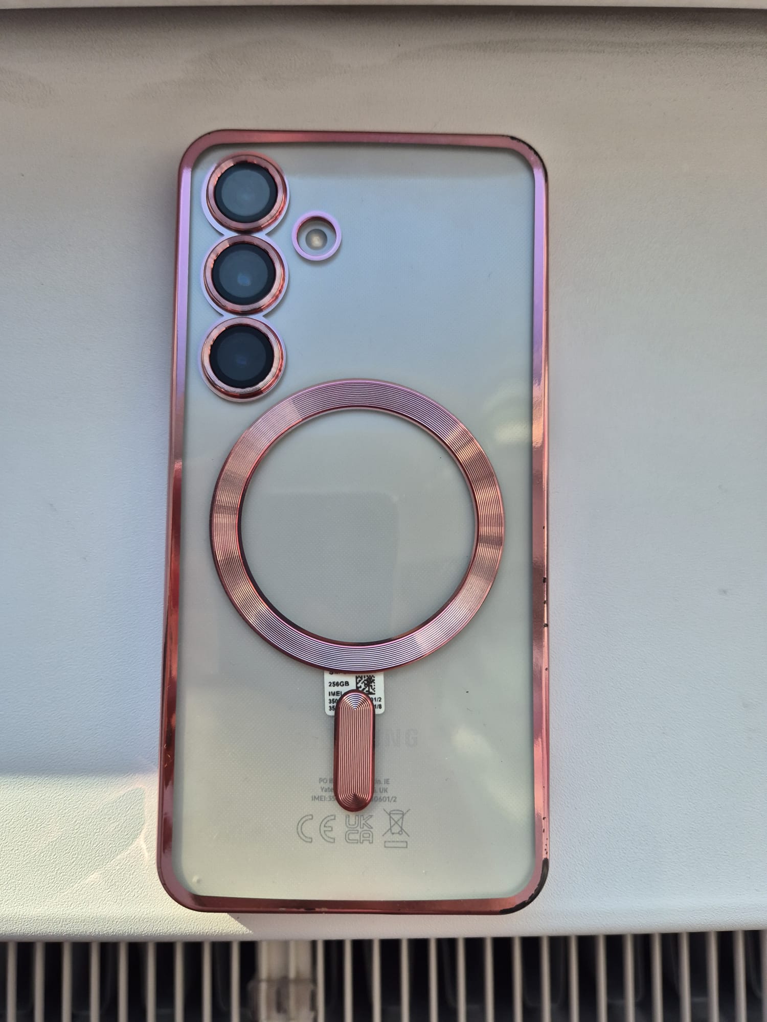 Husa din silicon Ultra-Soft cu margini metalizate, Luxury Magsafe, compatibila cu Samsung S24 / Verde