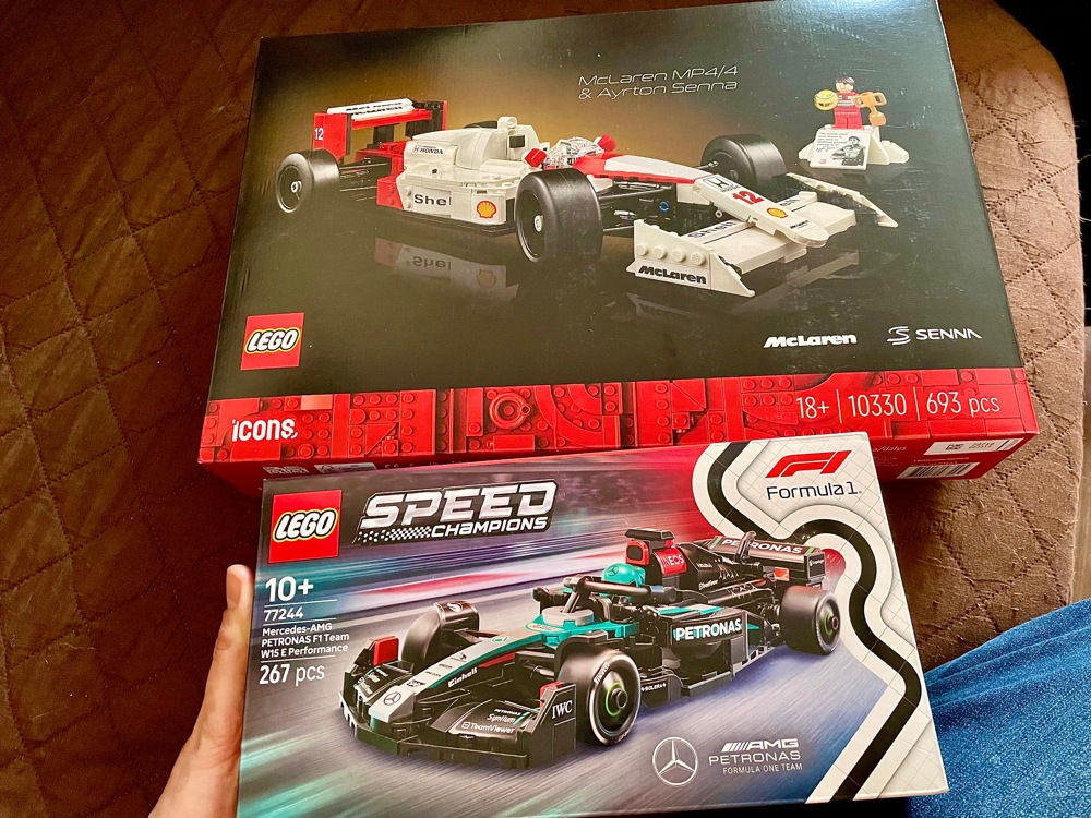 Set de constructie LEGO® Speed Champions - Masina de curse