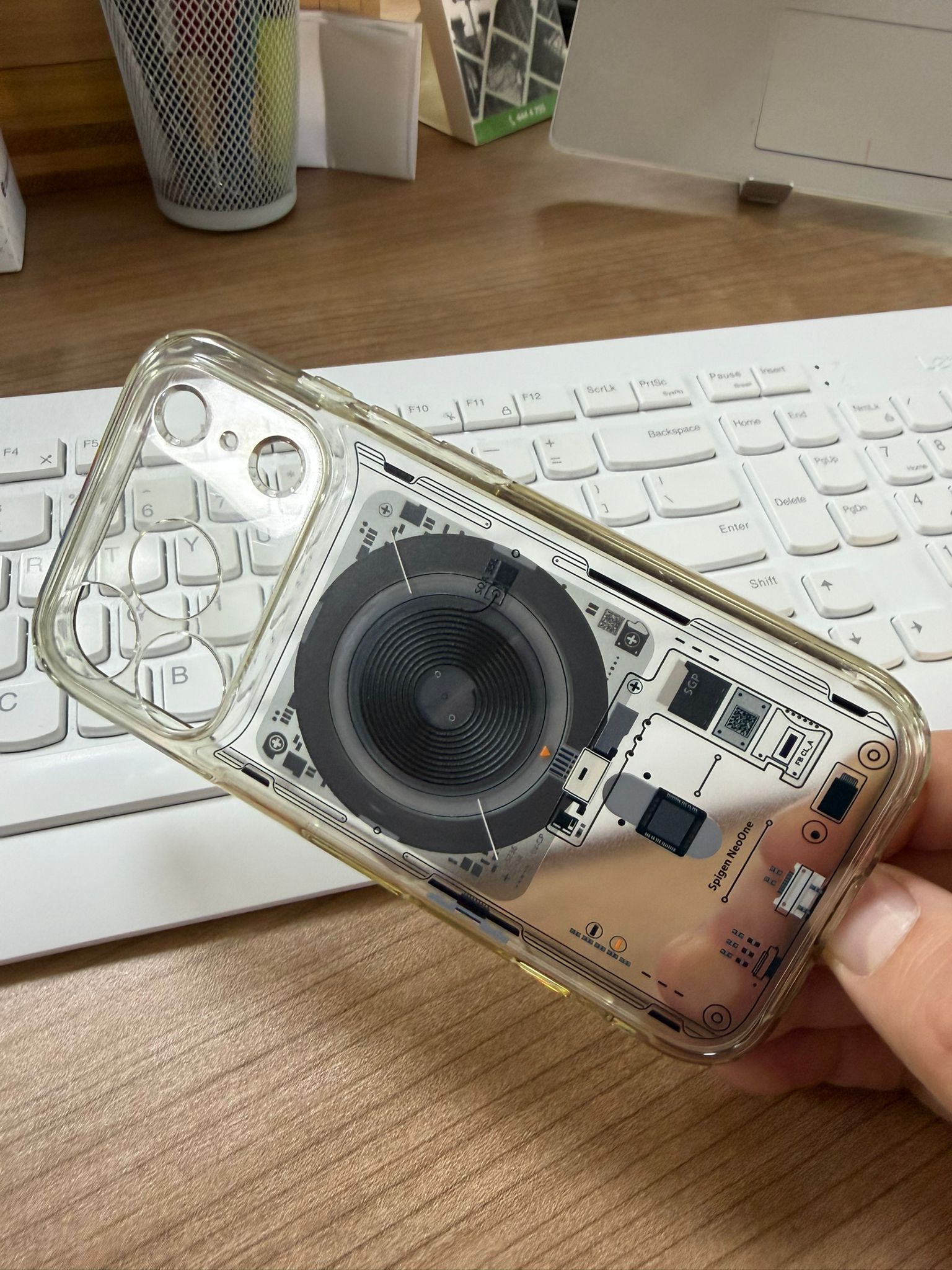 Carcasa Spigen Ultra Hybrid Zero One cu MagSafe compatibila cu iPhone 17 Pro, Graphics