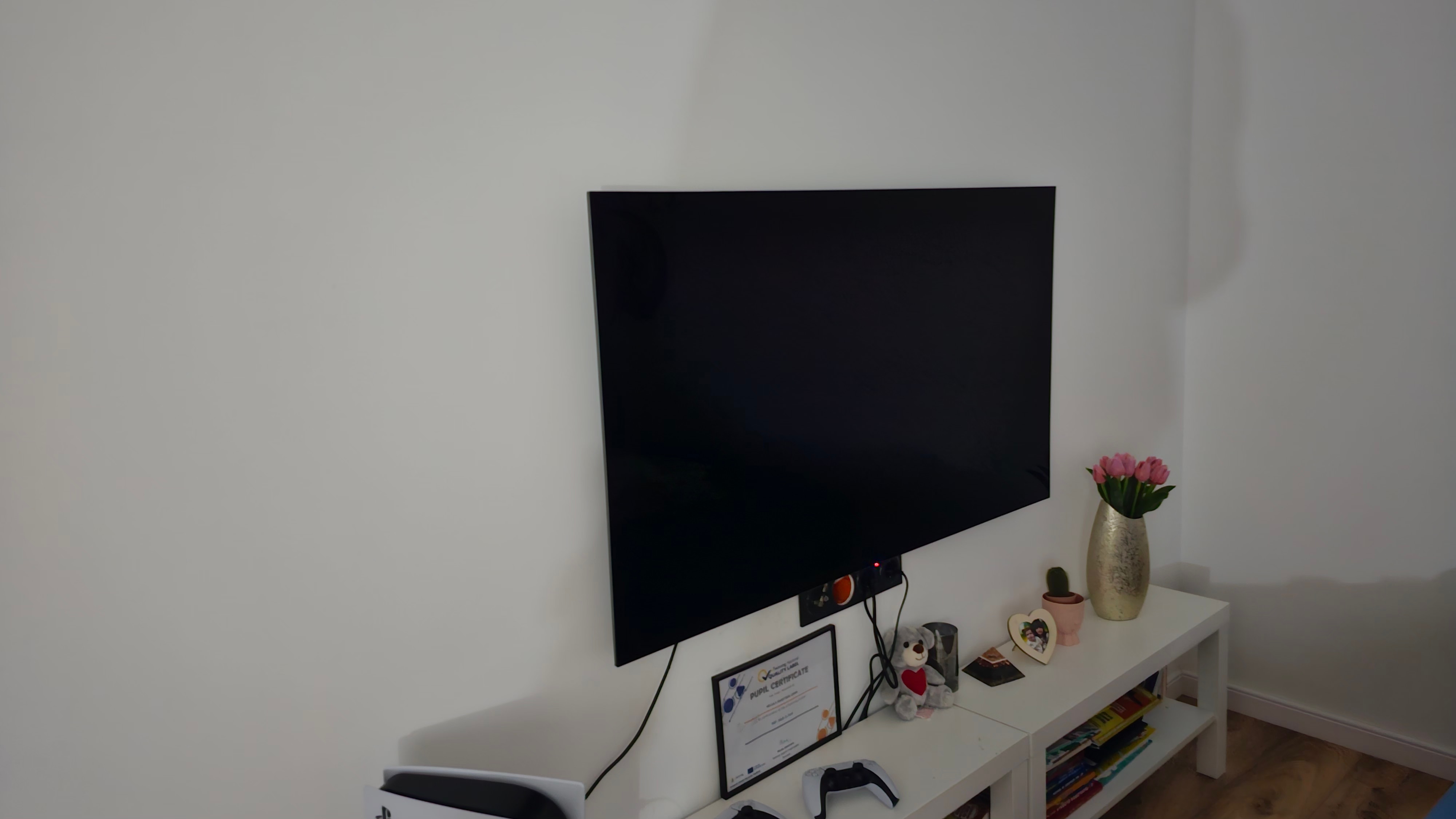 Televizor TCL QD-MiniLed 75C8K, 189 cm, Smart Google TV, 4K Ultra HD, 100Hz, Sunet Bang & Olufsen, Clasa D (Model 2025)