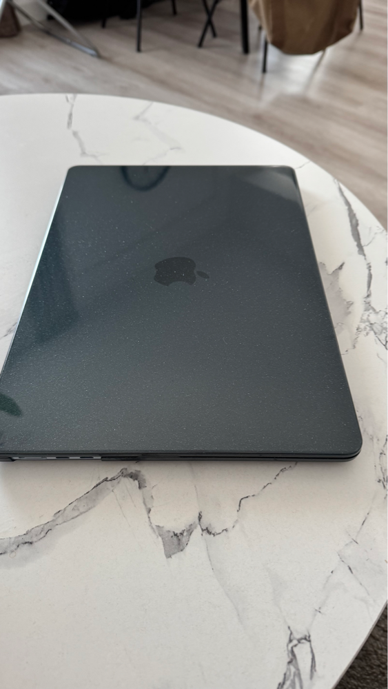 Carcasa Glitter Hard Shell pentru MacBook Air 15 (2026/2025/2024/2023) M5/M4/M3/M2 (A3448/A3241/A3114/A2941), Husa & Protectie MacBook, Negru transparent