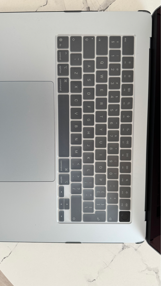 Carcasa Glitter Hard Shell pentru MacBook Air 15 (2026/2025/2024/2023) M5/M4/M3/M2 (A3448/A3241/A3114/A2941), Husa & Protectie MacBook, Negru transparent