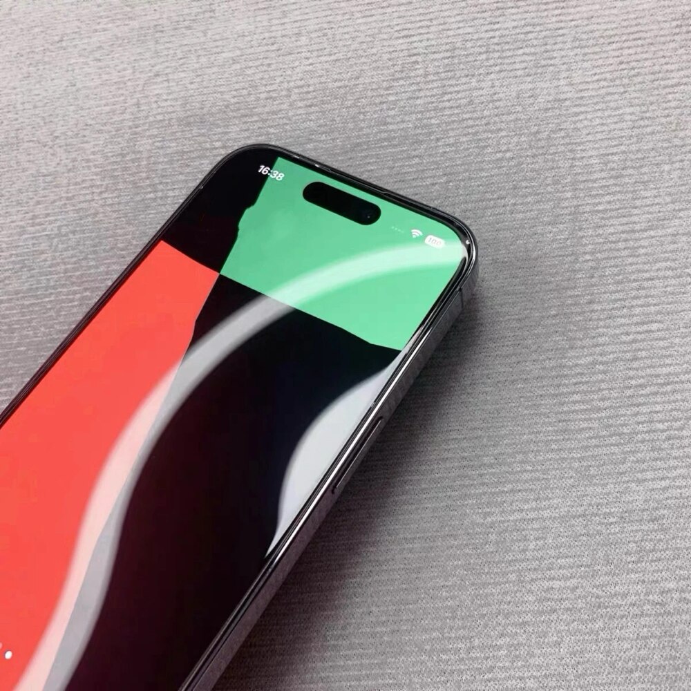 Folie de Protectie pentru protector de ecran iPhone16 pro max, cu Kit de Aplicare Instanta si Functie Automata de Indepartare a Prafului, din Sticla Securizata 9H+, Claritate Super HD, Tratament Electronic Oleofobic si Anti Amprente