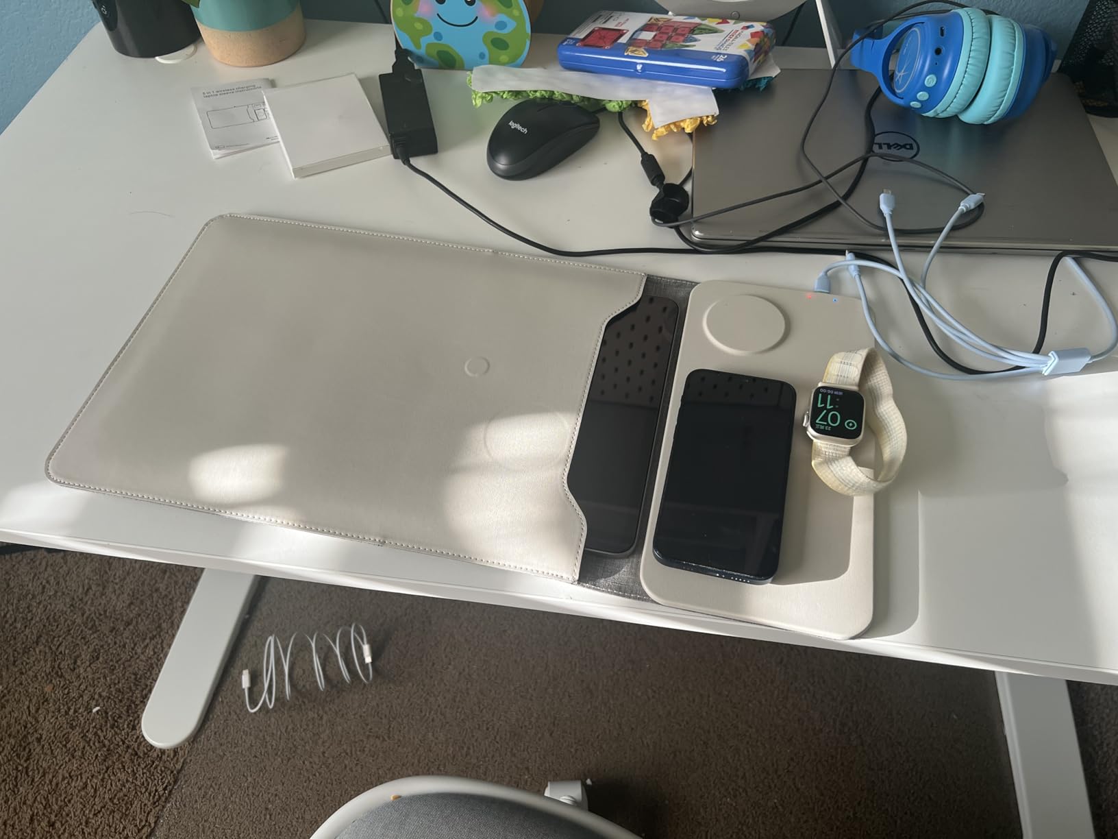 Husa laptop si tablete 5 in 1, incarcare wireless，ncarcare rapida fara fir pentru telefoane mobile, casti si ceasuri，Mousepad，neagra, pentru 12-14 inch，Compatibila Universal, MacBook Air, MacBook Pro, laptopurile， tabletele