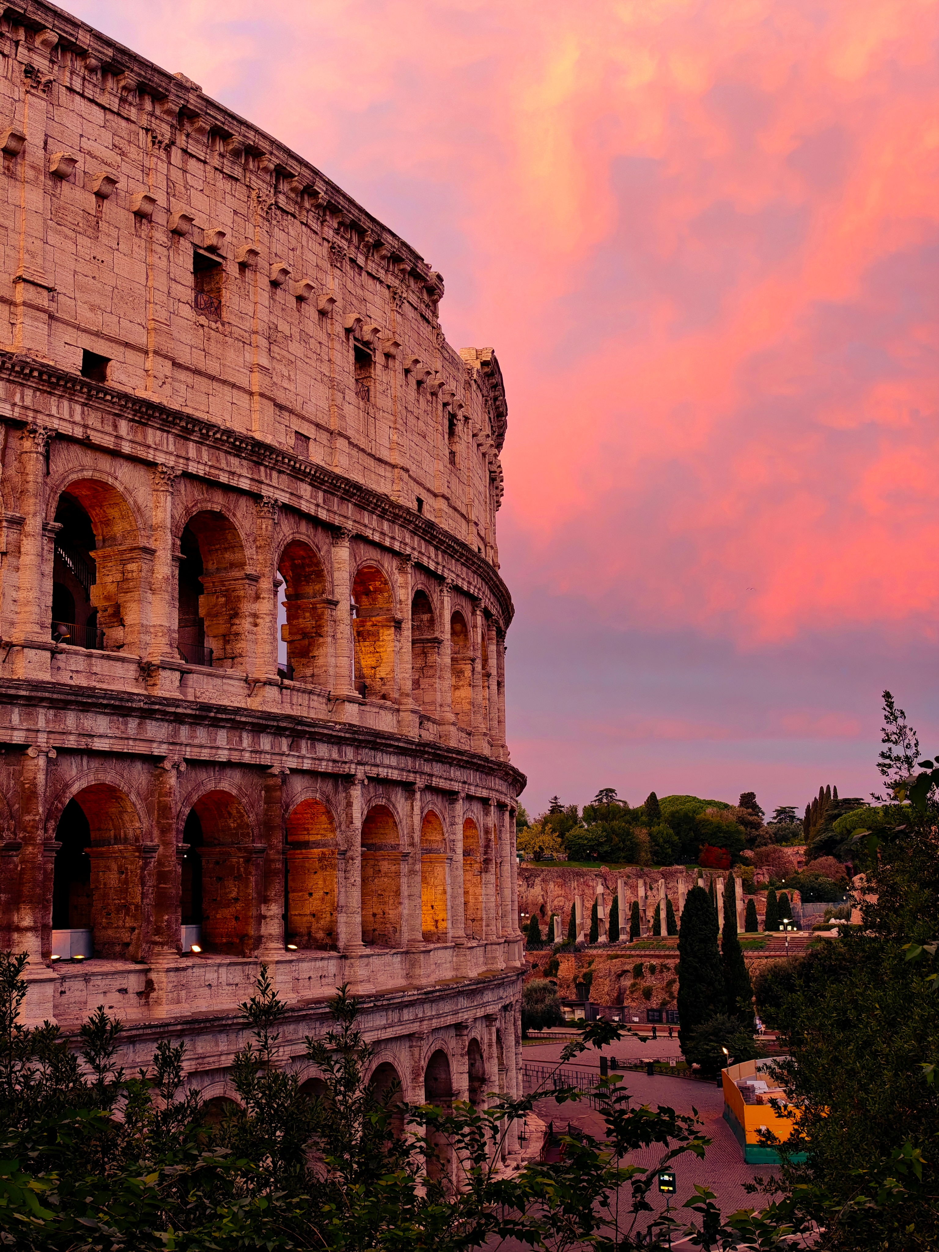 RESIGILAT: Telefon mobil Xiaomi 14 Ultra, 16GB RAM, 512GB, 5G, White