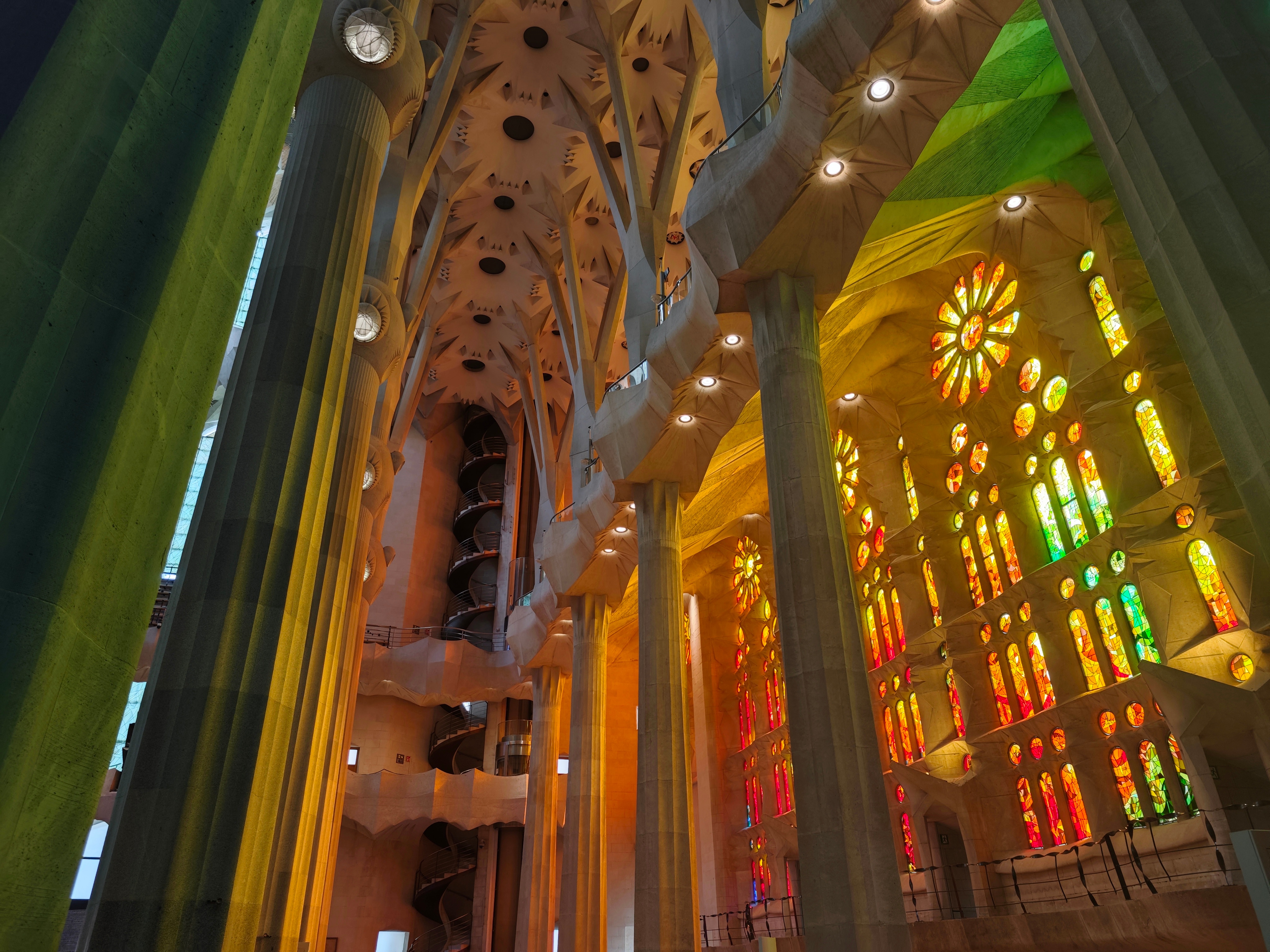 RESIGILAT: Telefon mobil Xiaomi 14 Ultra, 16GB RAM, 512GB, 5G, White