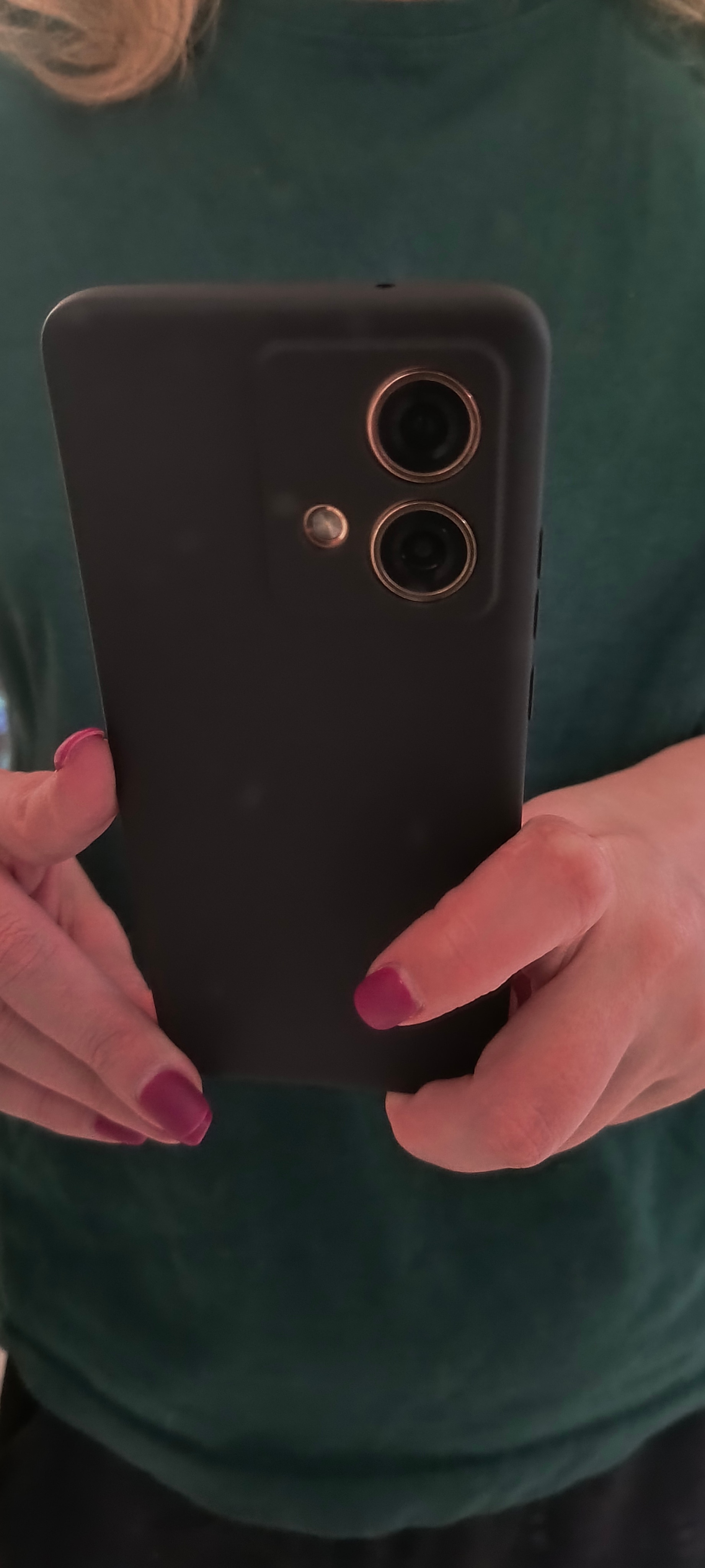 Husa telefon compatibila cu Motorola Edge 40 Neo, Anti-Soc, Protectie camera, Microfibra interior ( catifea ), Margini Ridicate pentru Protectia Ecranului, Negru