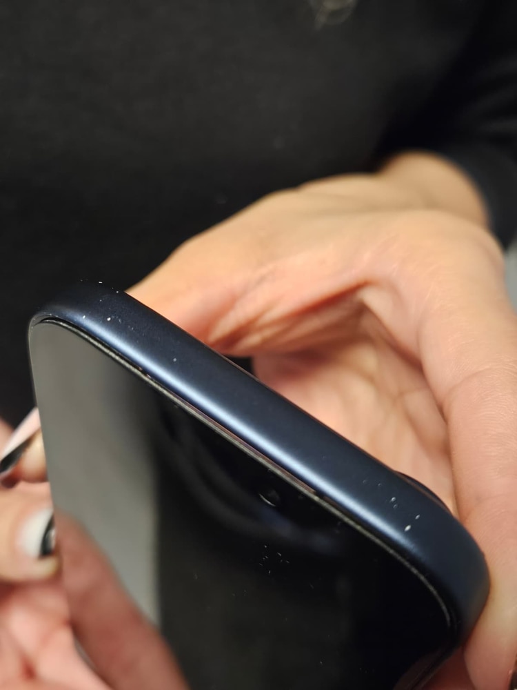 Husa protectie din Kevlar compatibila cu iPhone 17 Pro, din Fibra de Carbon, Aramida, ultra slim, ultra rezistenta, protectie camera, compatibila cu incarcare magnetica, Negru, ISAG