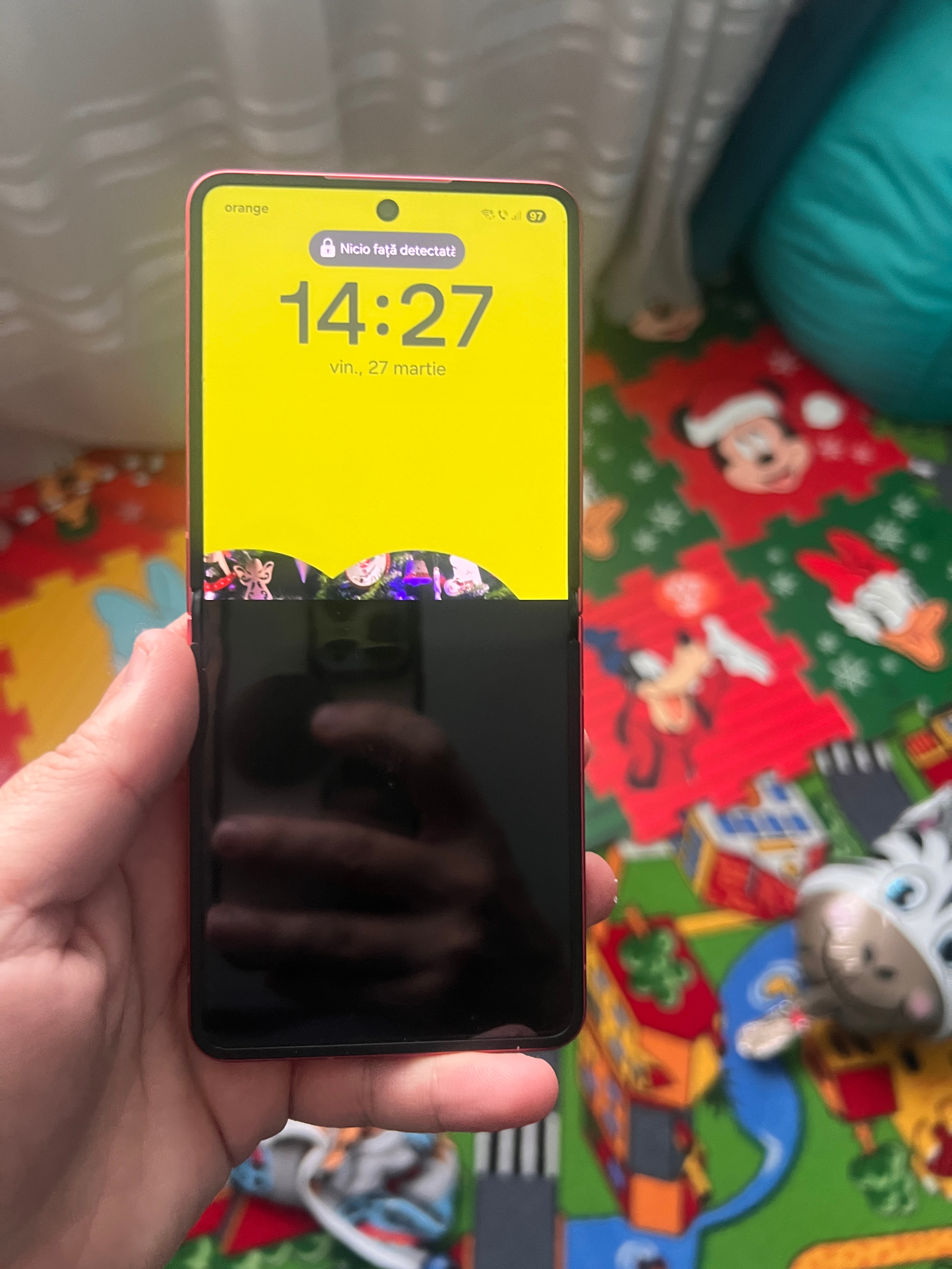 Telefon mobil Samsung Galaxy Z Flip7, 12GB RAM, 256GB, 5G, Coralred