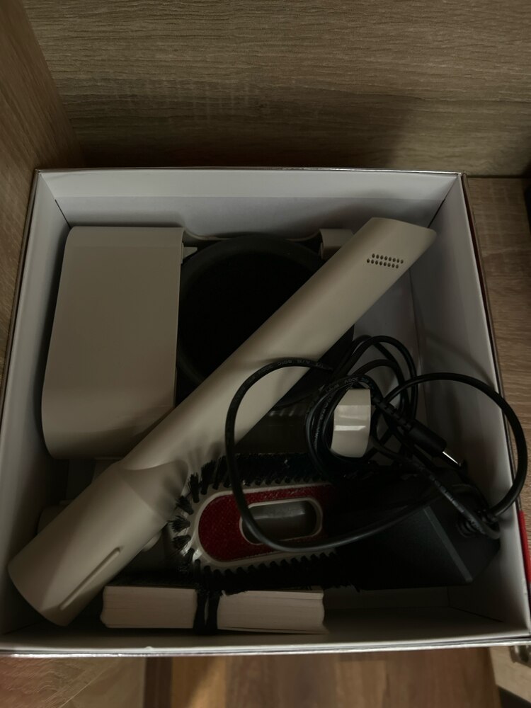 Aspirator vertical fara fir BUTURE VC60, Rapaz,450W, putere mare de aspirare - 38 kPa, 3 viteze, ecran inteligent, autonomie 45–55 min, filtrare 7 straturi, perie anti-par, lumina LED, rezervor 1.5 L, aspirator de mana, accesorii incluse, potrivit pentru