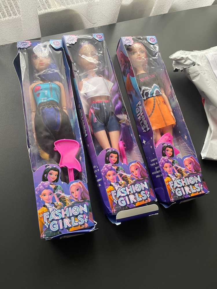 Figurina K-POP Demon Hunter Girl Group Lumimira Zoe, set 3 piese