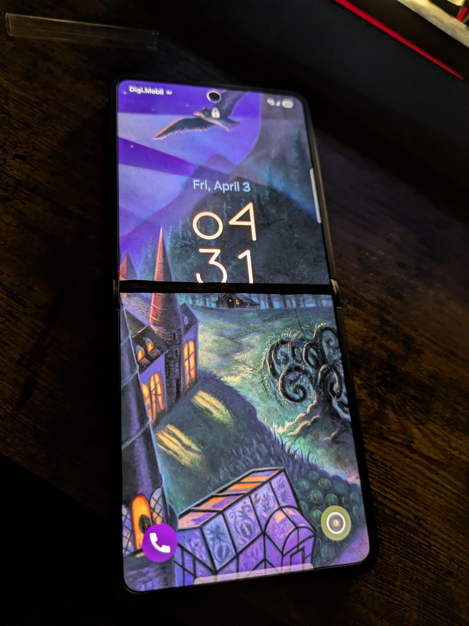 Telefon mobil Samsung Galaxy Z Flip7, 12GB RAM, 256GB, 5G, Coralred