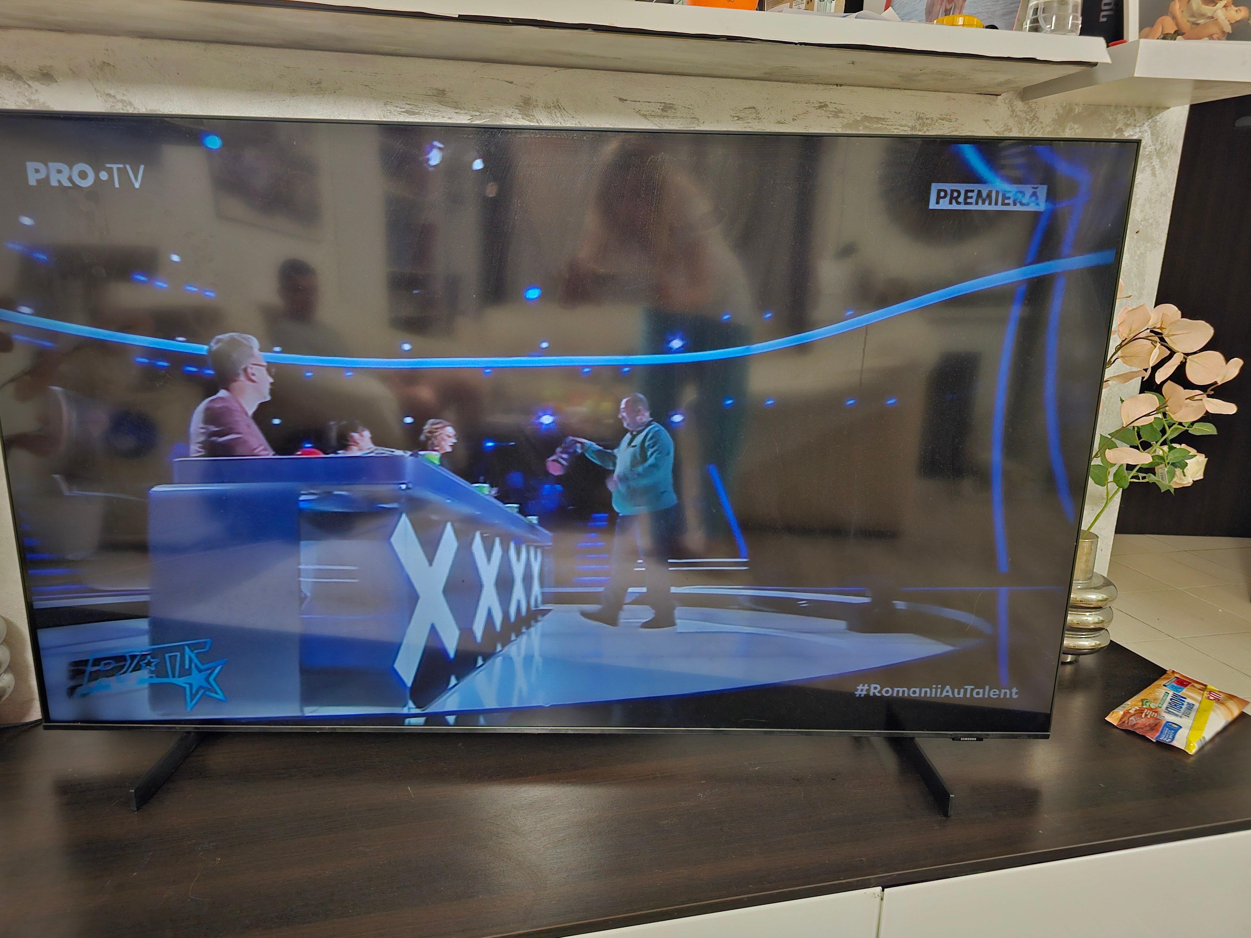 Televizor Samsung 65AU8072, 163 cm, Smart, 4K Ultra HD, LED, Clasa G