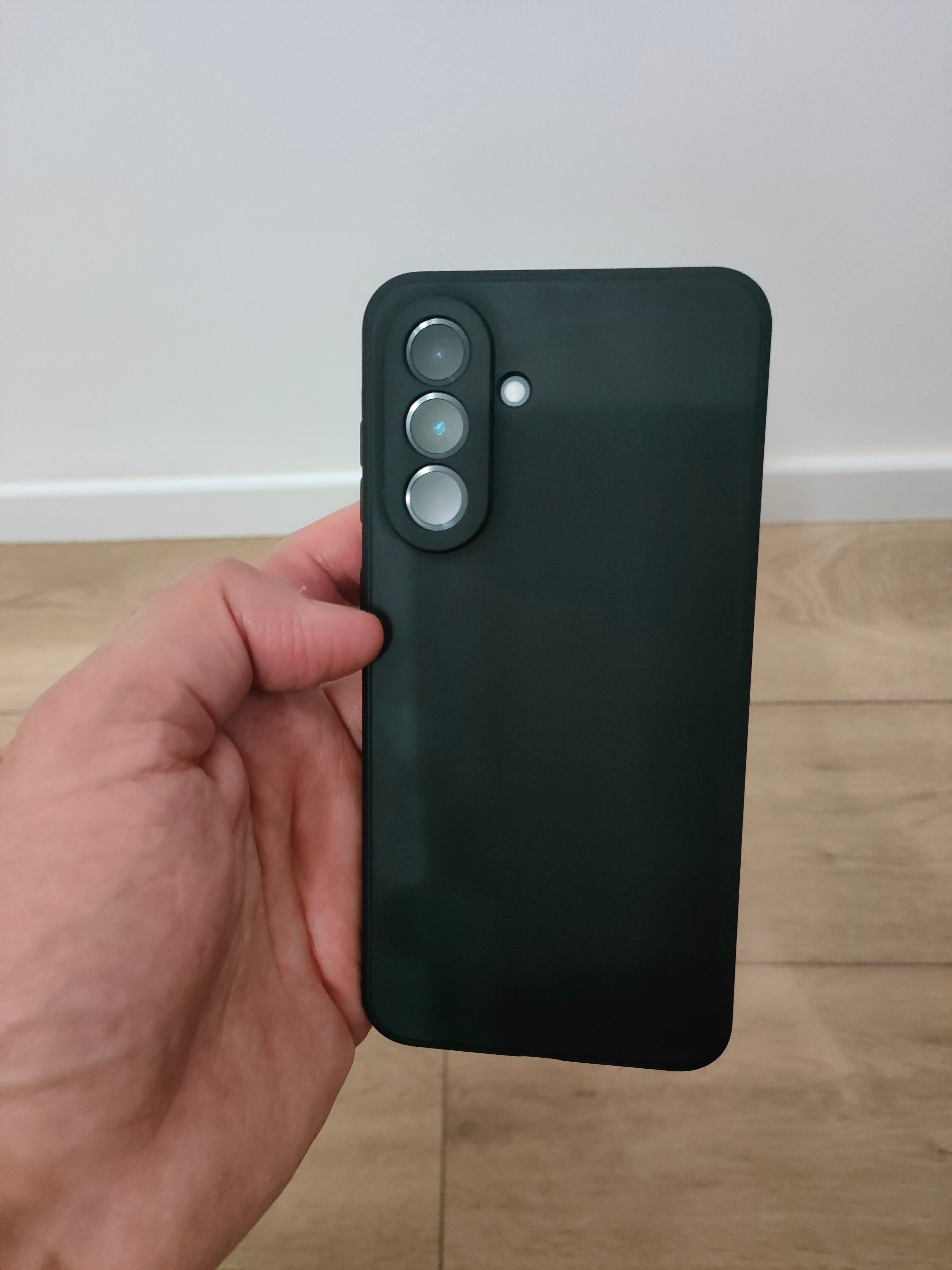 Husa telefon, Pentru Samsung Galaxy A56, silicon lichid, protectie militara, interior din microfibra, bej