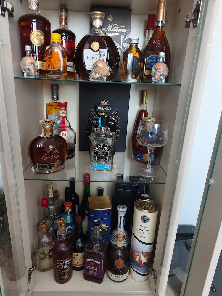 Whisky Chivas Regal 18YO, Blended 40%, Cutie, 0.7l - eMAG.ro