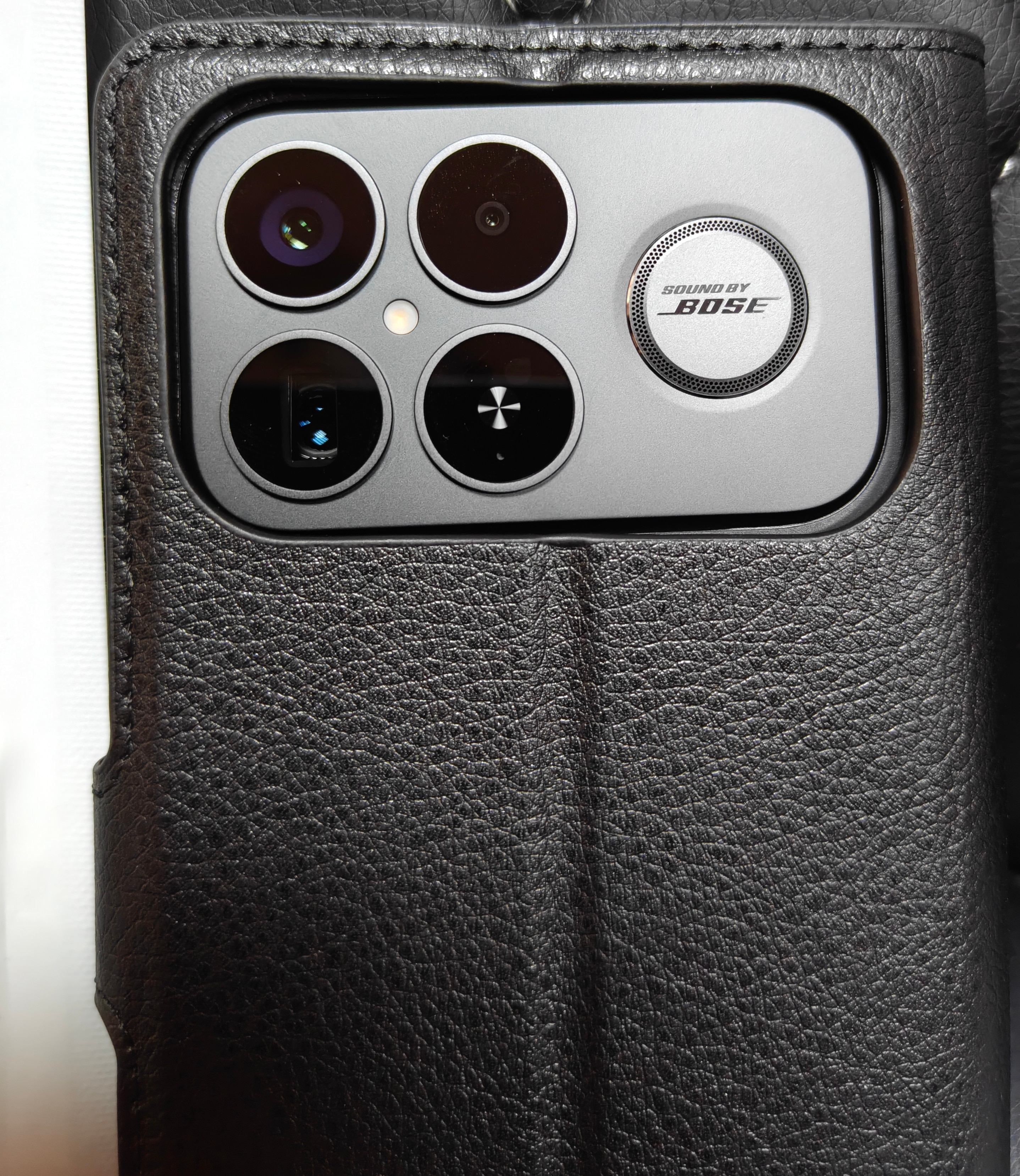 Husa pentru Xiaomi Poco F8 Ultra, SKYDDAR INNOVATION, Leather Folio tip Carte, cu Portofel Interior, Finisaje Premium, set cu sticker, Negru