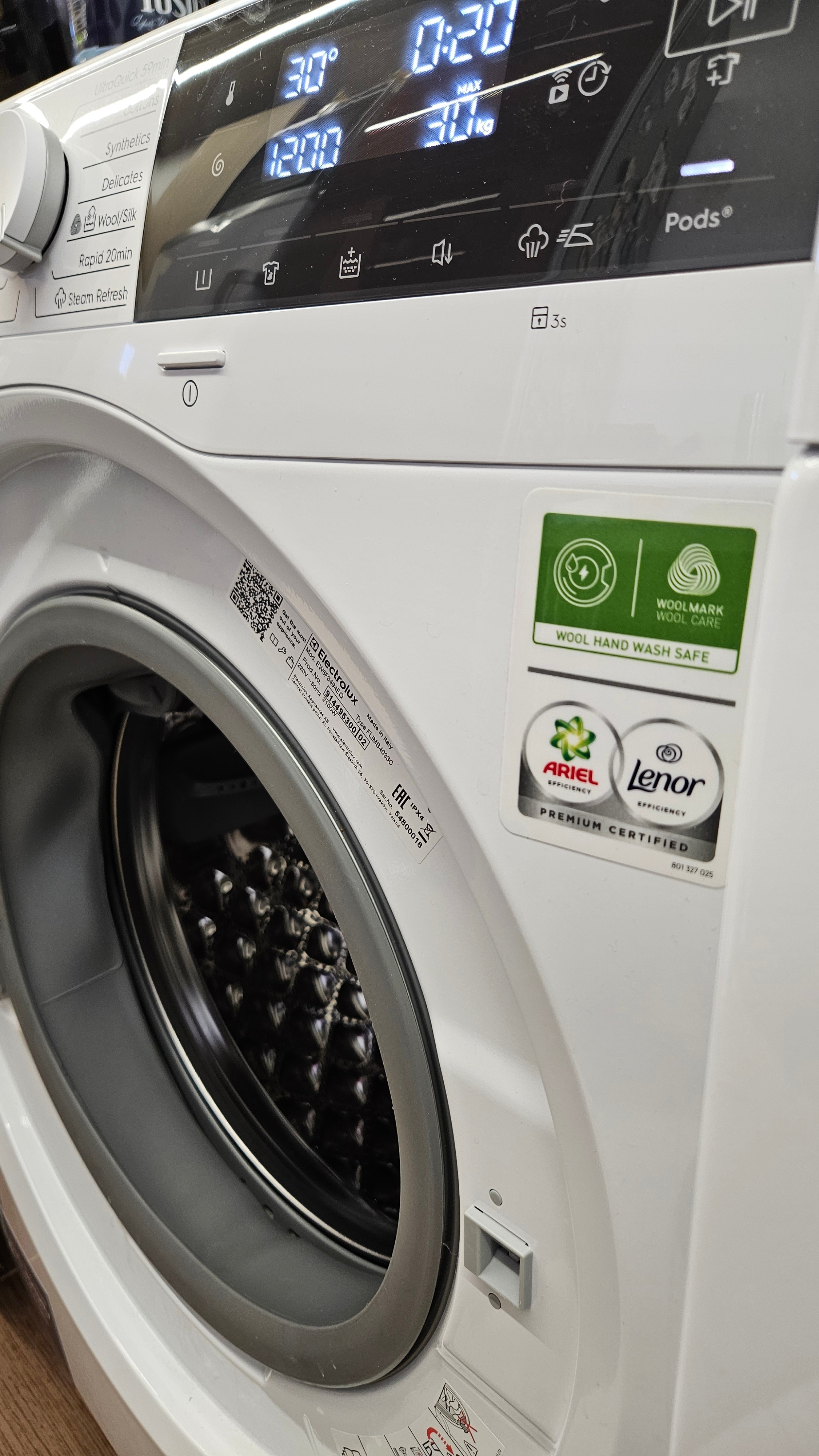 Masina de spalat rufe Electrolux Ecoline EW8F3494EQ, 9 kg, 1400 RPM, WiFi, Clasa A, Motor Inverter, Dozator Universal detergent, UltraCare, TimeManager, Abur Improspatare/EasyIron, Rapid 20 min, Alb