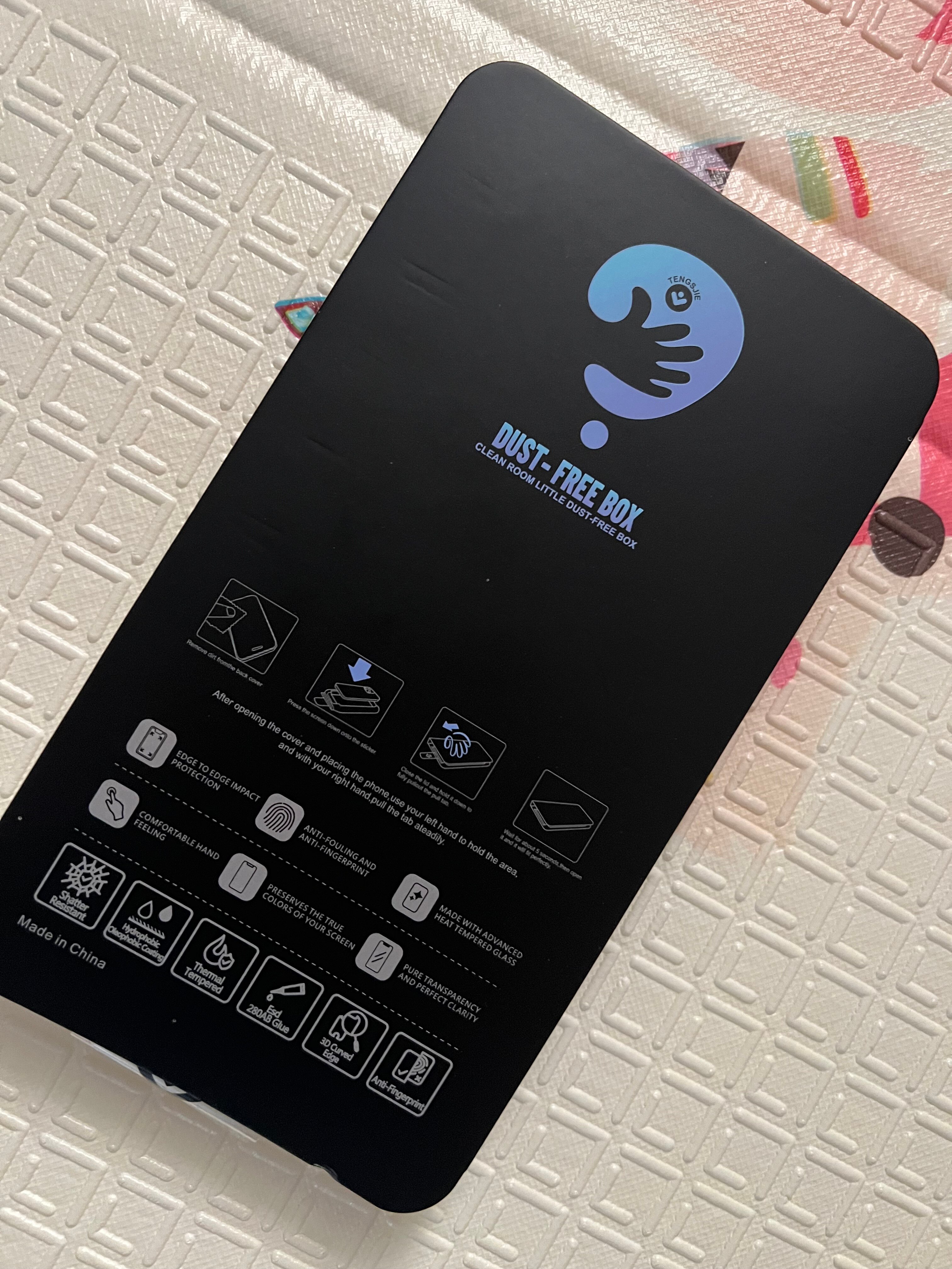 Set 2 Folie Sticla Privacy pentru iPhone 17 ProMax – Sticla Securizata 9H+ Anti-Spy 28 Grade, Kit Instalare Automata Anti-Praf Rapid, Tratament Oleofob Electronic, Anti-Amprenta, Sensibilitate Touch Avansata