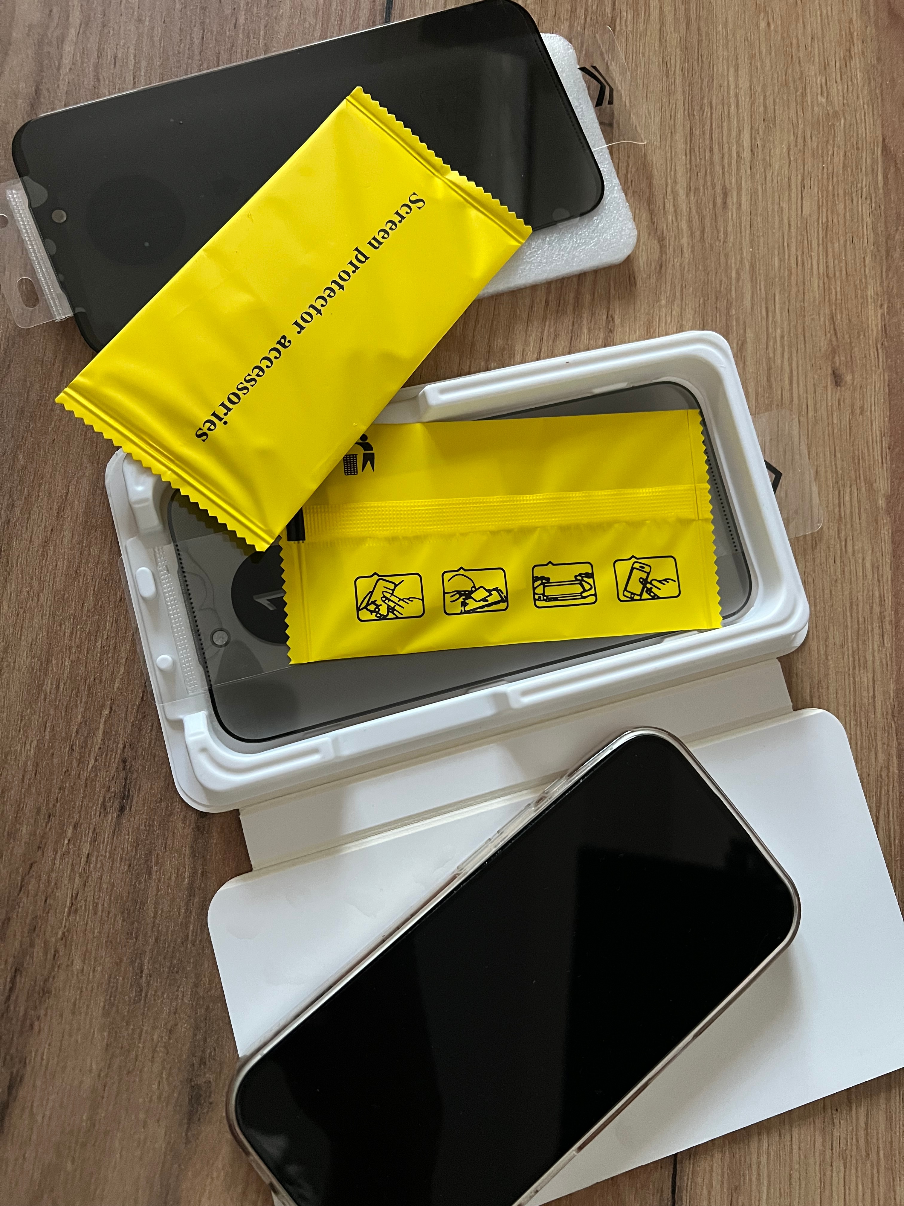 Set 2 Folie Sticla pentru iPhone 17 Oein® – Sticla Securizata 9H+, Kit Instalare Automata Anti-Praf Rapid, Tratament Oleofob Electronic, Anti-Amprenta, Sensibilitate Touch Avansata, Acoperire Completa Compatibila cu Husa