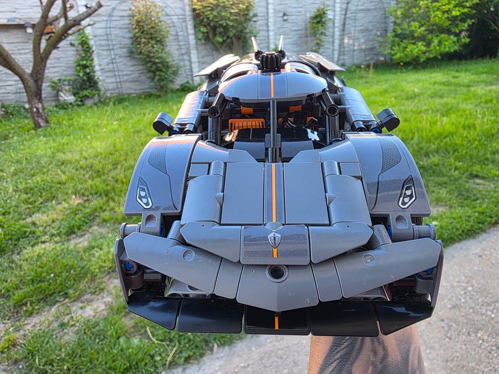 Jucarii pentru baieti: LEGO Technic Hipermasina Koenigsegg Jesko