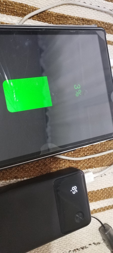 Acumulator extern Anker Powercore 20000 mAh 30W cablu USB-C negru