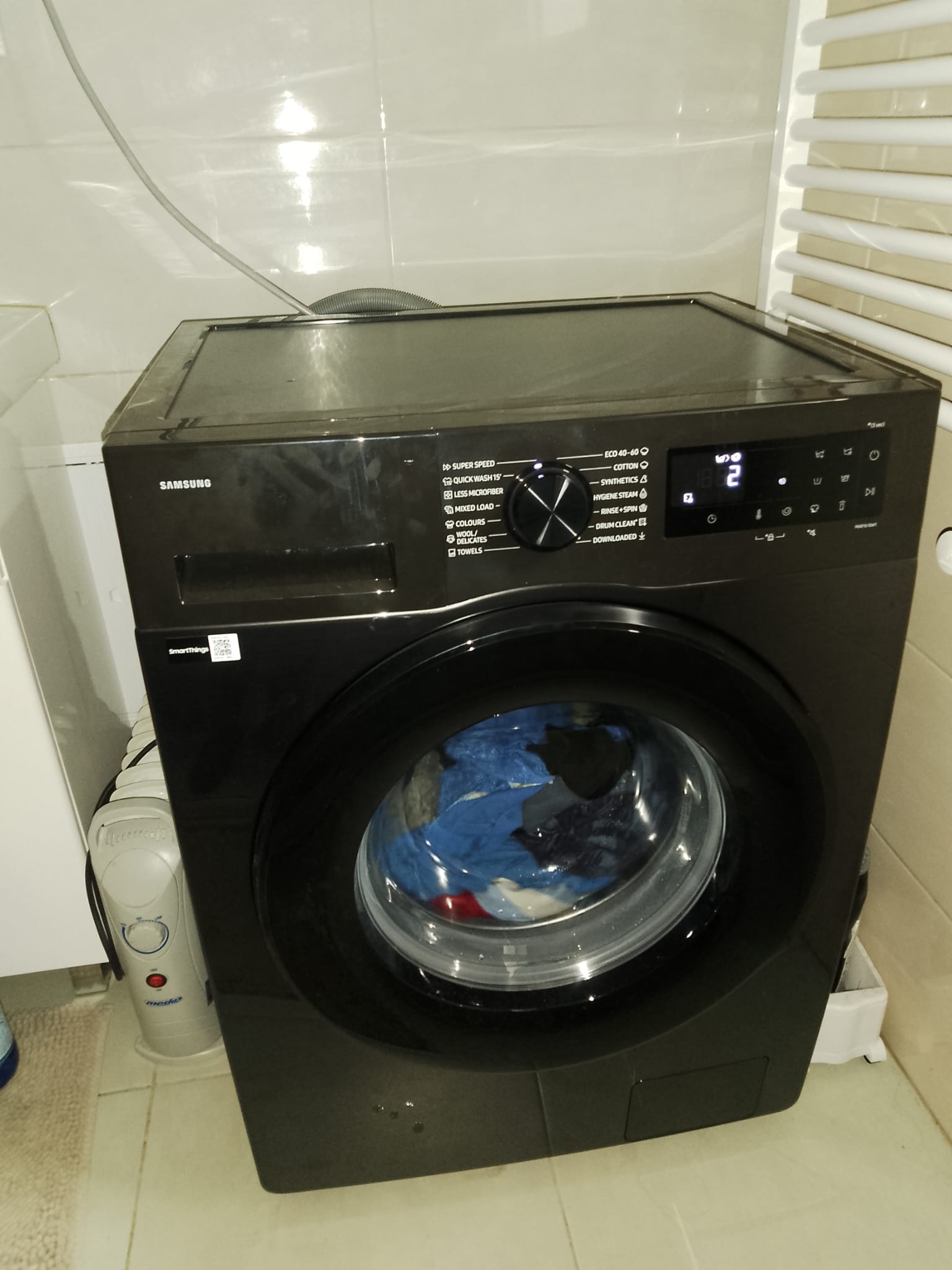 Masina de spalat rufe slim Samsung WW90DG5G34ABLE, 9 kg, 1400 rpm, Clasa A, AI Ecobubble, Super Speed 39, SpaceMax, Hygiene Steam, Smart Things, Digital Inverter Motor, Negru