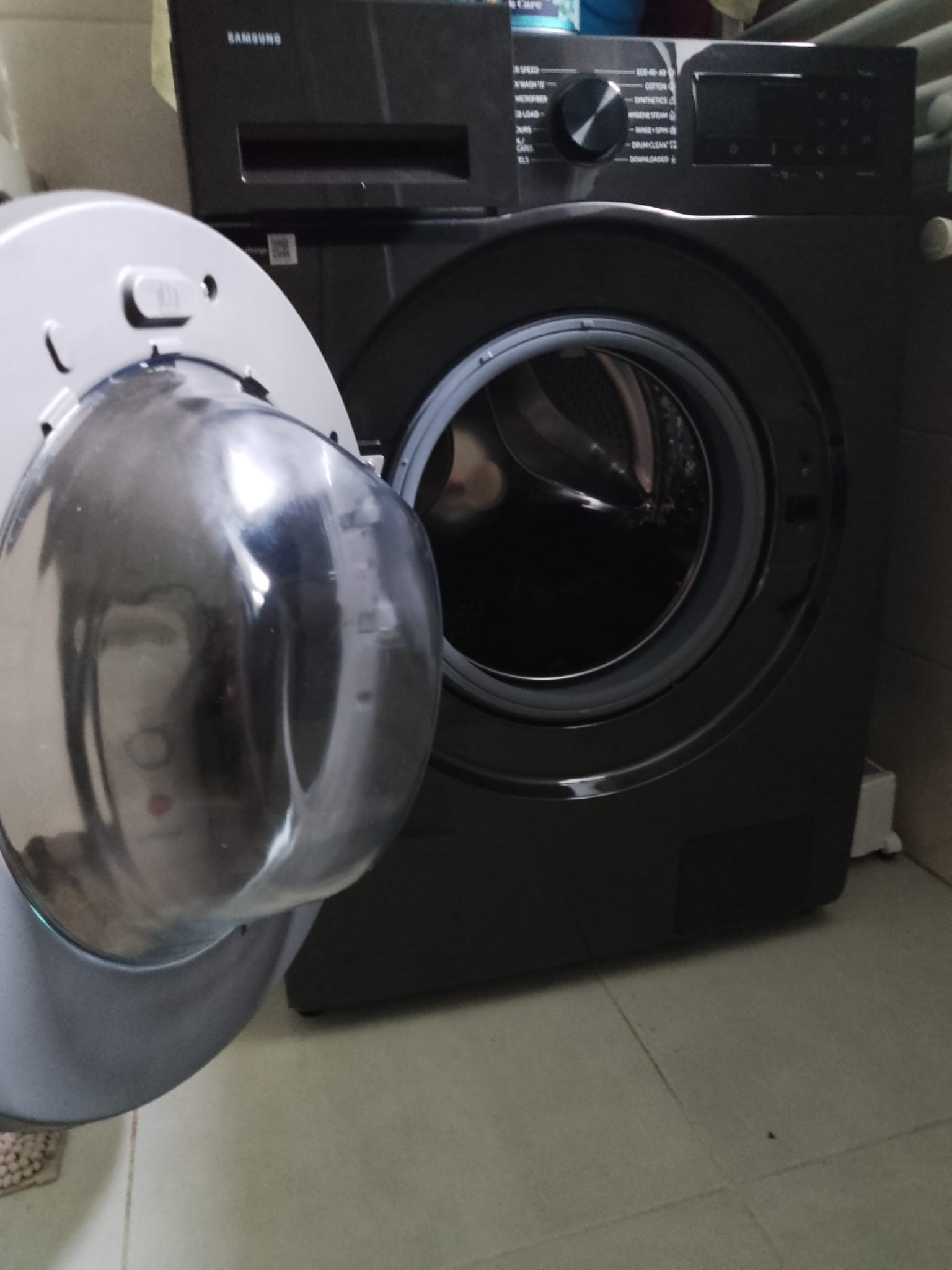 Masina de spalat rufe slim Samsung WW90DG5G34ABLE, 9 kg, 1400 rpm, Clasa A, AI Ecobubble, Super Speed 39, SpaceMax, Hygiene Steam, Smart Things, Digital Inverter Motor, Negru
