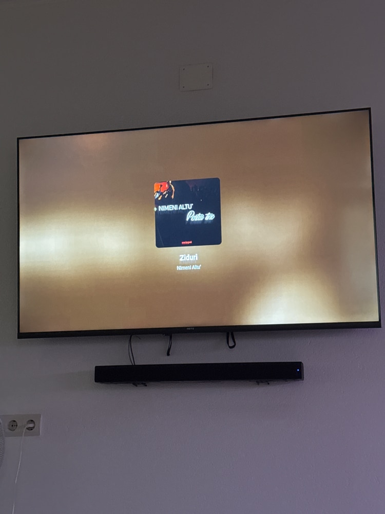 Televizor METZ LED 60MUF7000Z, 152 cm, Smart Google TV, 4K Ultra HD, Clasa E (Model 2025)